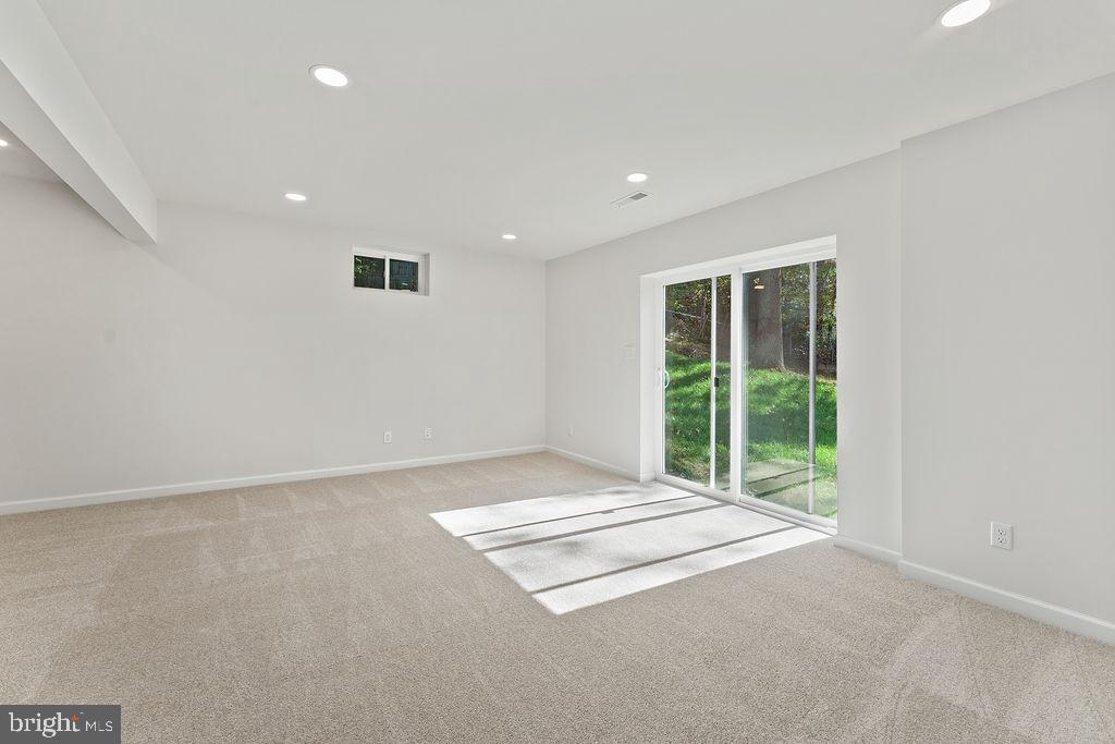 6 WILLOW BRANCH LN, FALMOUTH, Virginia 22405, 6 Bedrooms Bedrooms, ,3 BathroomsBathrooms,Residential,For sale,6 WILLOW BRANCH LN,VAST2043738 MLS # VAST2043738