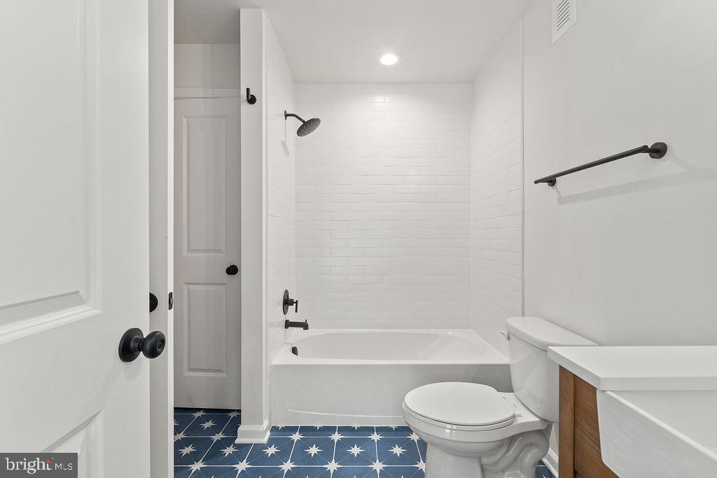 6 WILLOW BRANCH LN, FALMOUTH, Virginia 22405, 6 Bedrooms Bedrooms, ,3 BathroomsBathrooms,Residential,For sale,6 WILLOW BRANCH LN,VAST2043738 MLS # VAST2043738