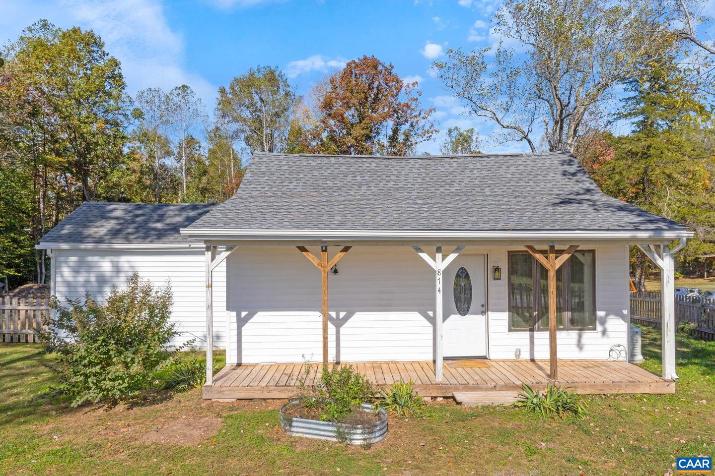 874 JAMES RIVER RD, SCOTTSVILLE, Virginia 24590, 3 Bedrooms Bedrooms, ,2 BathroomsBathrooms,Residential,For sale,874 JAMES RIVER RD,670465 MLS # 670465 874 JAMES RIVER RD, SCOTTSVILLE, Virginia 24590, 3 Bedrooms Bedrooms, ,2 BathroomsBathrooms,Residential,For sale,874 JAMES RIVER RD,670465 MLS # 670465