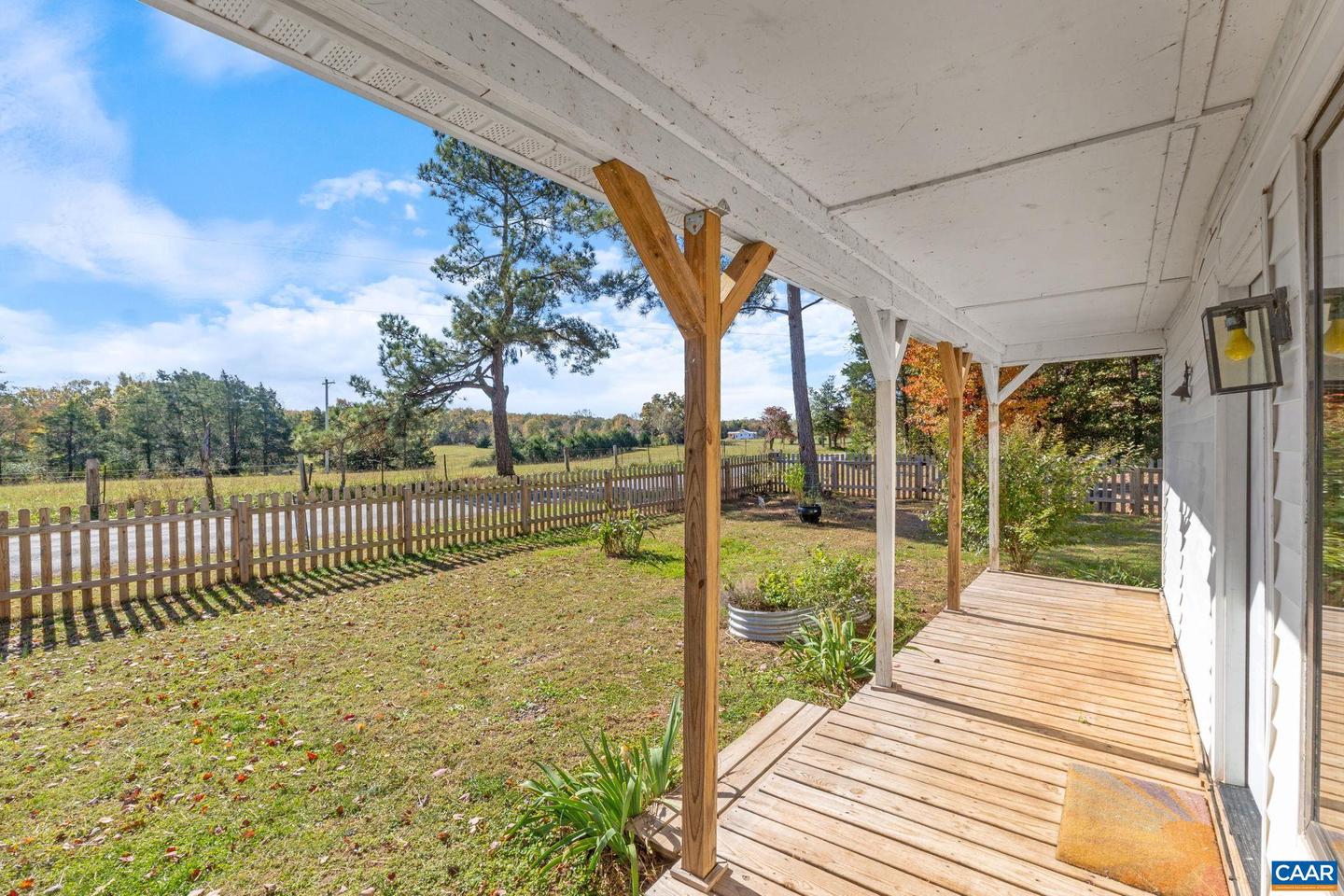 874 JAMES RIVER RD, SCOTTSVILLE, Virginia 24590, 3 Bedrooms Bedrooms, ,2 BathroomsBathrooms,Residential,For sale,874 JAMES RIVER RD,670465 MLS # 670465 874 JAMES RIVER RD, SCOTTSVILLE, Virginia 24590, 3 Bedrooms Bedrooms, ,2 BathroomsBathrooms,Residential,For sale,874 JAMES RIVER RD,670465 MLS # 670465