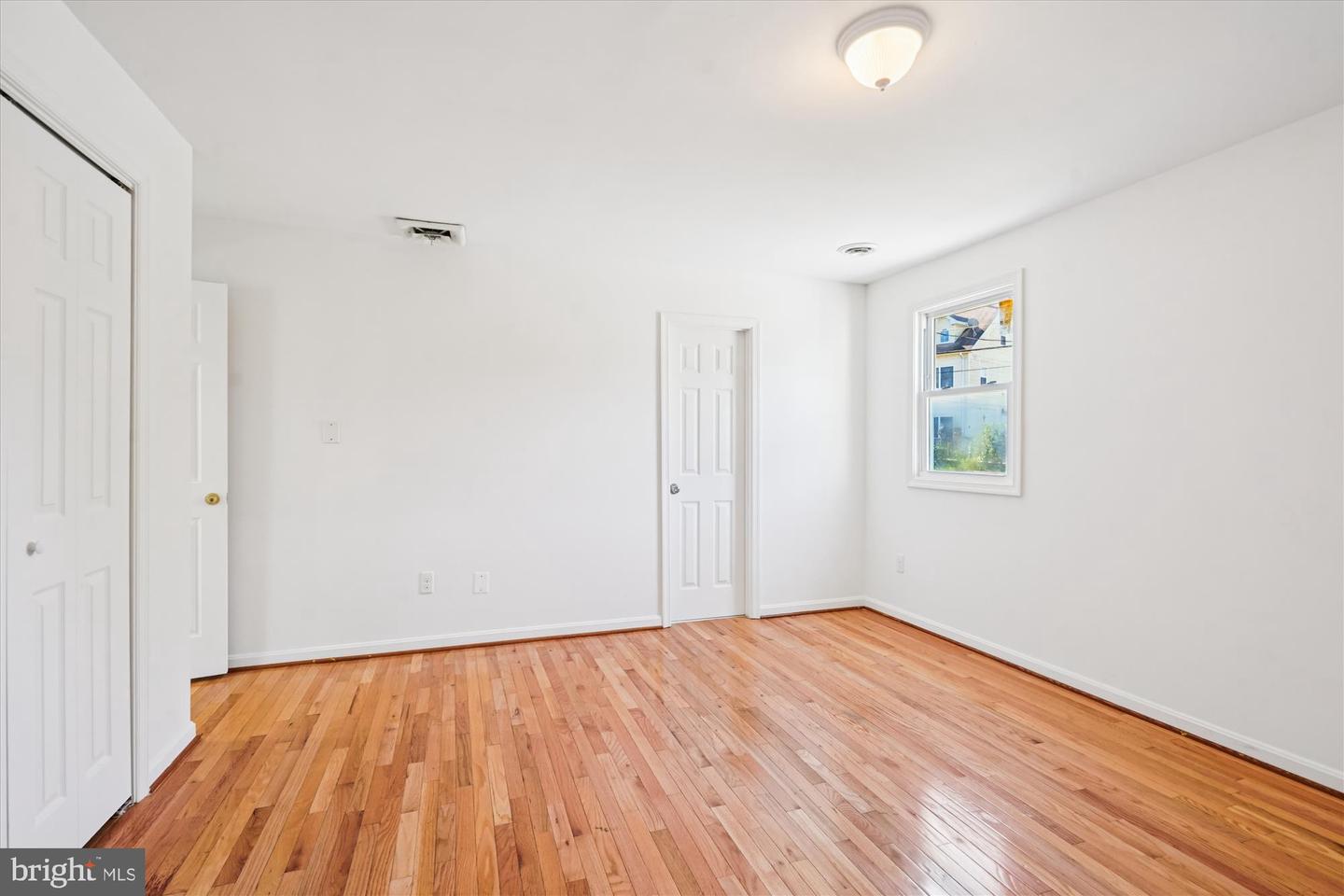 3201 NOTTAGE LN, FALLS CHURCH, Virginia 22042, 6 Bedrooms Bedrooms, ,4 BathroomsBathrooms,Residential,For sale,3201 NOTTAGE LN,VAFX2277438 MLS # VAFX2277438