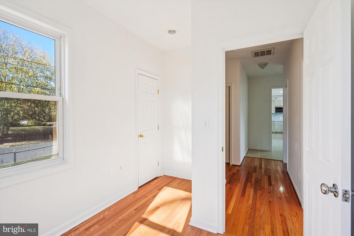 3201 NOTTAGE LN, FALLS CHURCH, Virginia 22042, 6 Bedrooms Bedrooms, ,4 BathroomsBathrooms,Residential,For sale,3201 NOTTAGE LN,VAFX2277438 MLS # VAFX2277438