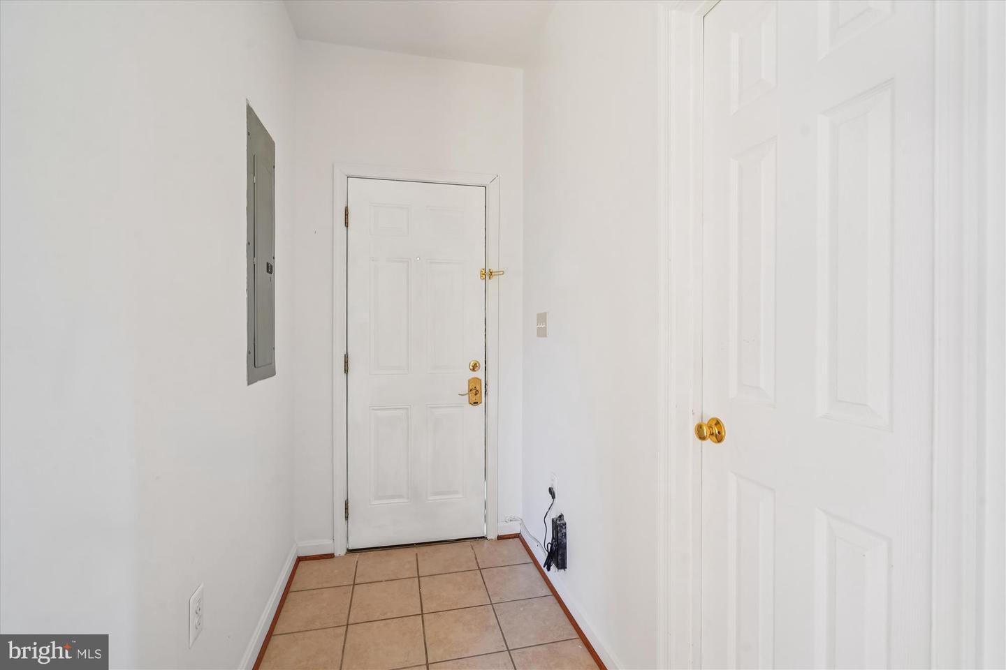 3201 NOTTAGE LN, FALLS CHURCH, Virginia 22042, 6 Bedrooms Bedrooms, ,4 BathroomsBathrooms,Residential,For sale,3201 NOTTAGE LN,VAFX2277438 MLS # VAFX2277438