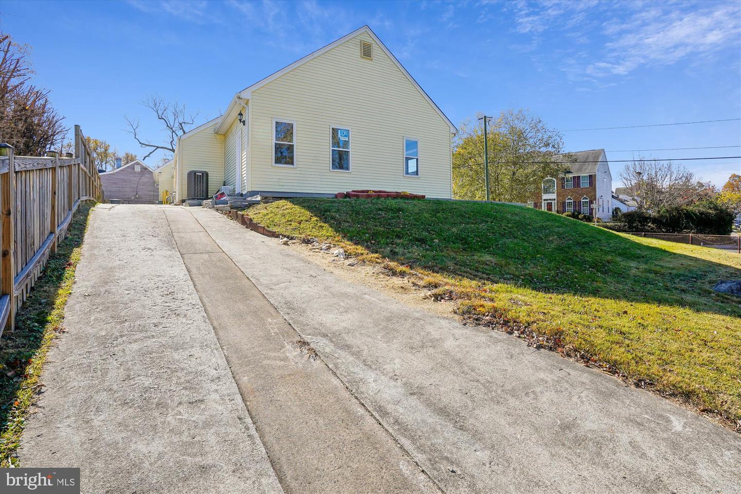 3201 NOTTAGE LN, FALLS CHURCH, Virginia 22042, 6 Bedrooms Bedrooms, ,4 BathroomsBathrooms,Residential,For sale,3201 NOTTAGE LN,VAFX2277438 MLS # VAFX2277438