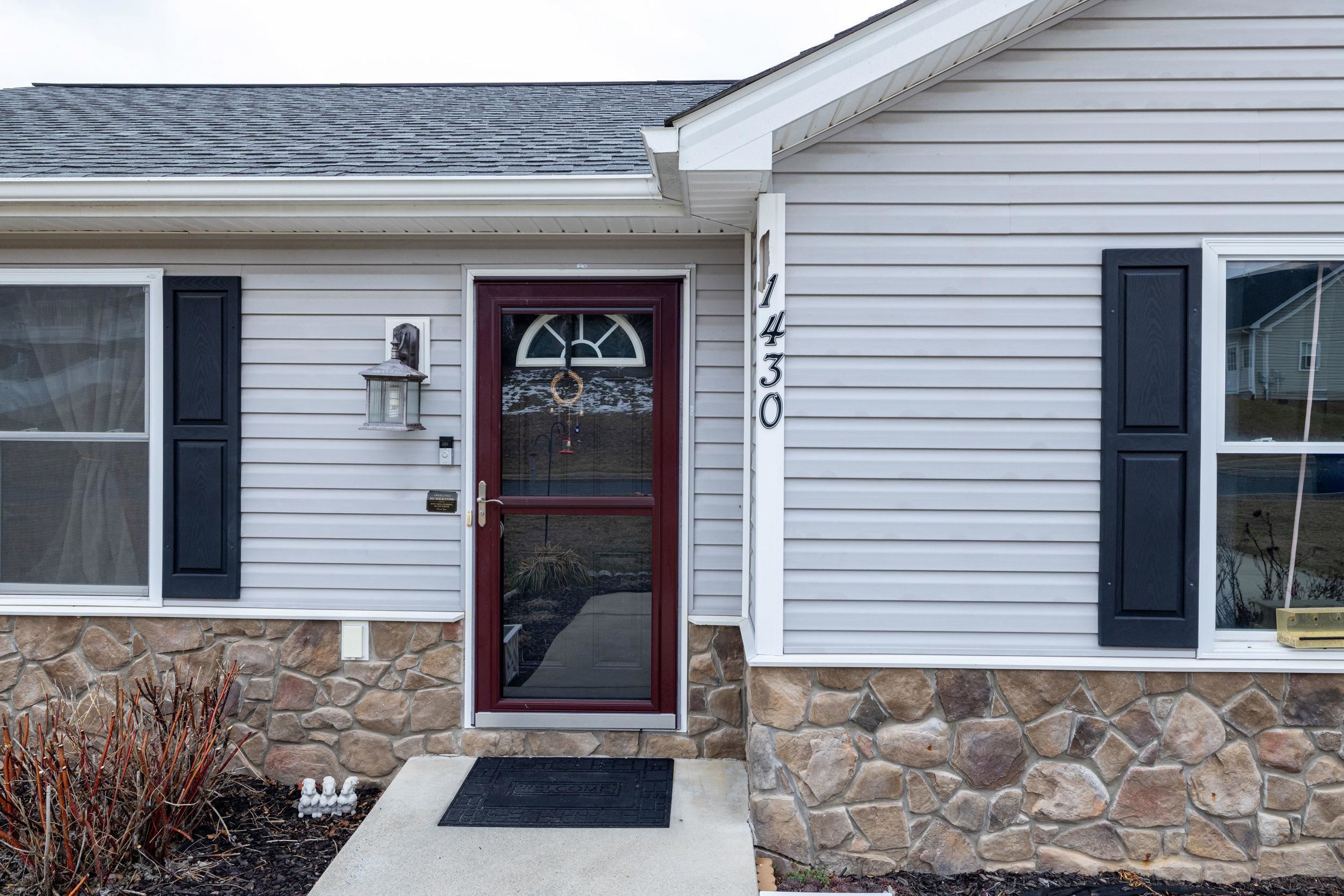 1430 MANDOLIN AVE, GROTTOES, Virginia 24441, 4 Bedrooms Bedrooms, ,3 BathroomsBathrooms,Residential,1430 Mandolin Ave, Grottoes, VA 24441,1430 MANDOLIN AVE,673508 MLS # 673508