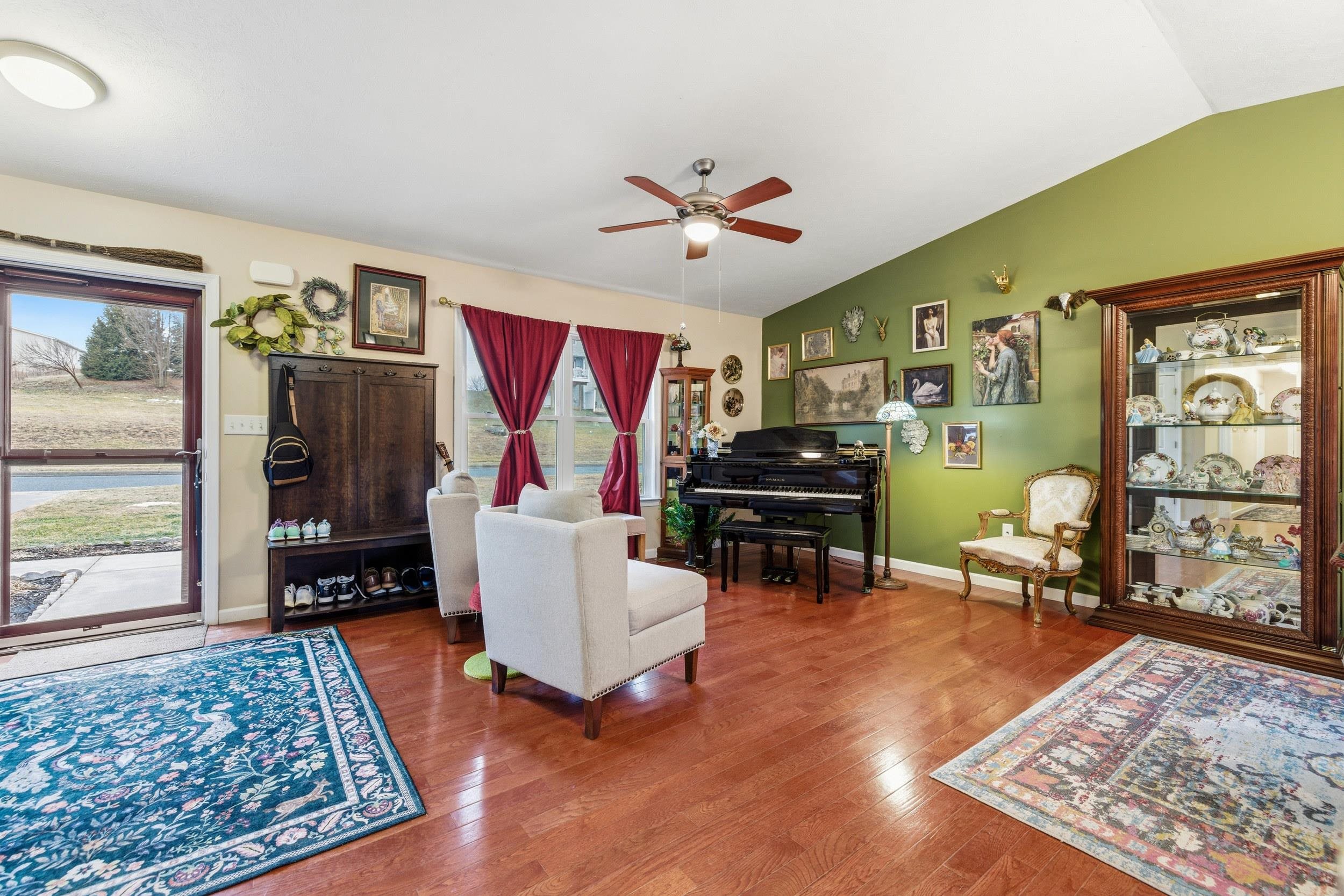 1430 MANDOLIN AVE, GROTTOES, Virginia 24441, 4 Bedrooms Bedrooms, ,3 BathroomsBathrooms,Residential,1430 Mandolin Ave, Grottoes, VA 24441,1430 MANDOLIN AVE,673508 MLS # 673508