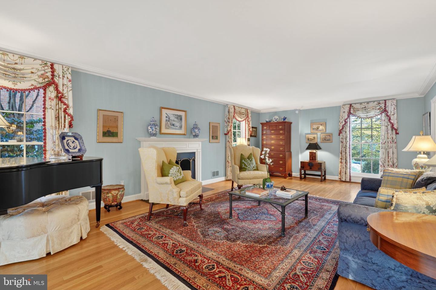 2238 47TH ST NW, WASHINGTON, District Of Columbia 20007, 5 Bedrooms Bedrooms, ,5 BathroomsBathrooms,Residential,For sale,2238 47TH ST NW,DCDC2239574 MLS # DCDC2239574