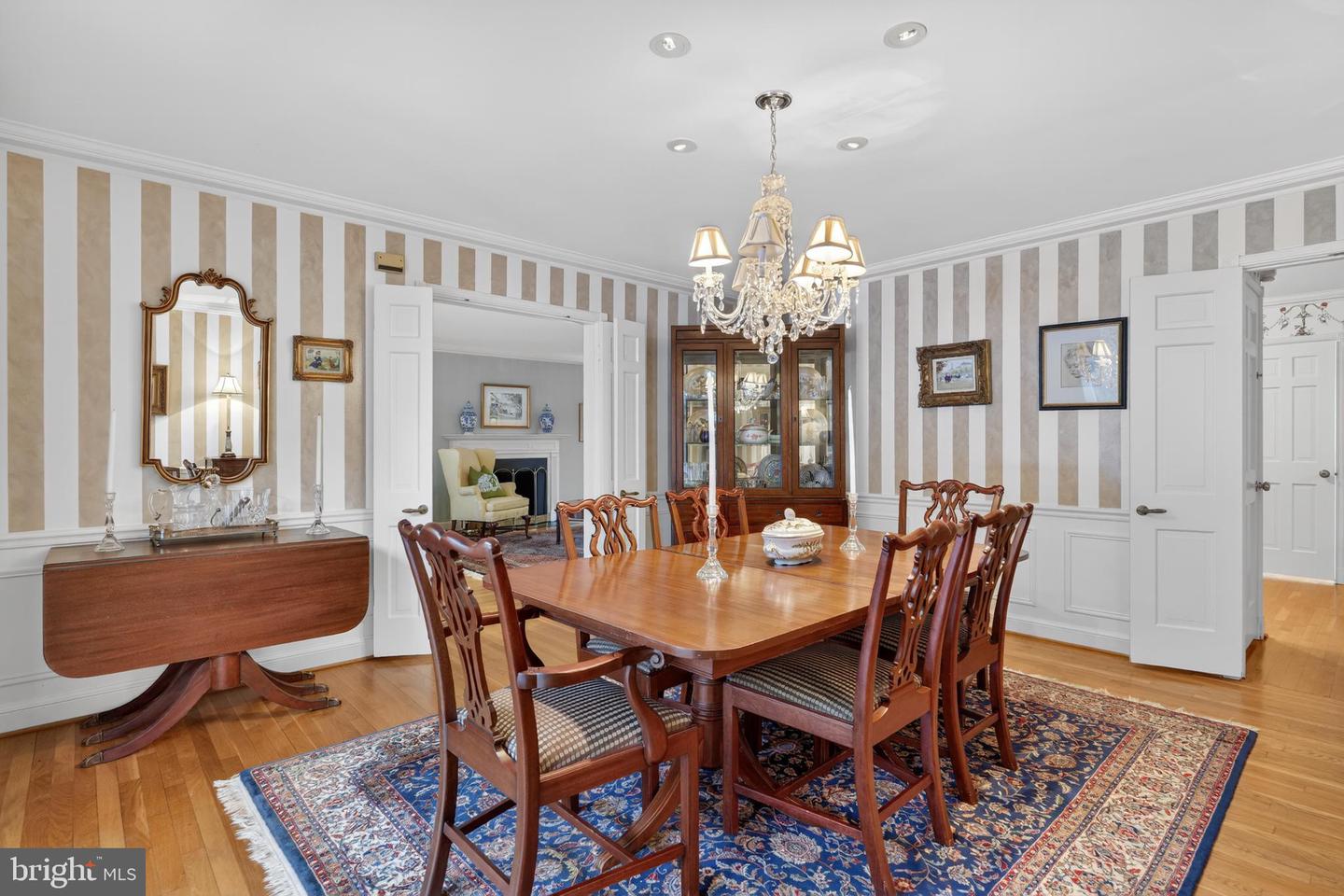 2238 47TH ST NW, WASHINGTON, District Of Columbia 20007, 5 Bedrooms Bedrooms, ,5 BathroomsBathrooms,Residential,For sale,2238 47TH ST NW,DCDC2239574 MLS # DCDC2239574