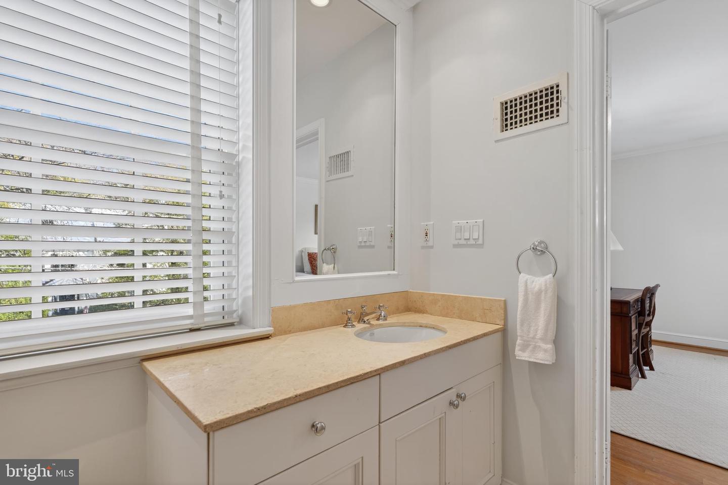 2238 47TH ST NW, WASHINGTON, District Of Columbia 20007, 5 Bedrooms Bedrooms, ,5 BathroomsBathrooms,Residential,For sale,2238 47TH ST NW,DCDC2239574 MLS # DCDC2239574