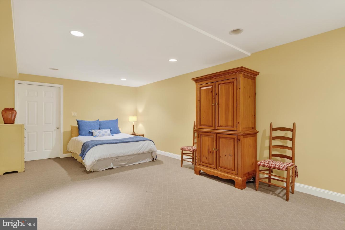 2238 47TH ST NW, WASHINGTON, District Of Columbia 20007, 5 Bedrooms Bedrooms, ,5 BathroomsBathrooms,Residential,For sale,2238 47TH ST NW,DCDC2239574 MLS # DCDC2239574