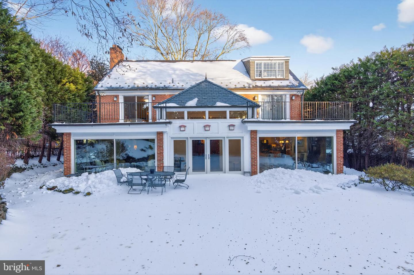 2238 47TH ST NW, WASHINGTON, District Of Columbia 20007, 5 Bedrooms Bedrooms, ,5 BathroomsBathrooms,Residential,For sale,2238 47TH ST NW,DCDC2239574 MLS # DCDC2239574