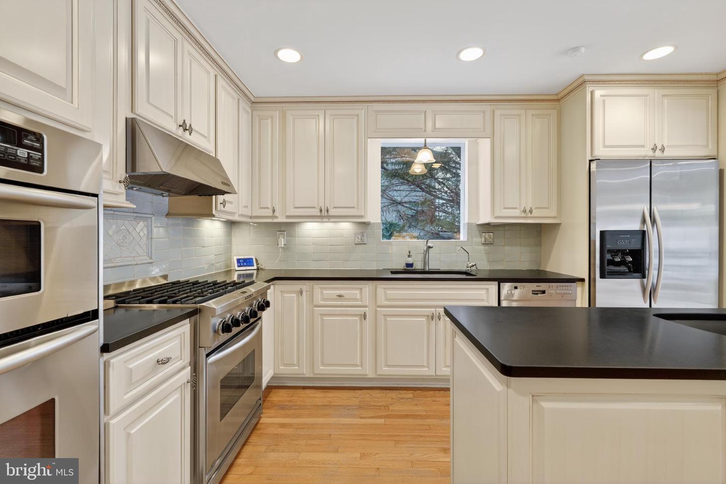 2238 47TH ST NW, WASHINGTON, District Of Columbia 20007, 5 Bedrooms Bedrooms, ,5 BathroomsBathrooms,Residential,For sale,2238 47TH ST NW,DCDC2239574 MLS # DCDC2239574