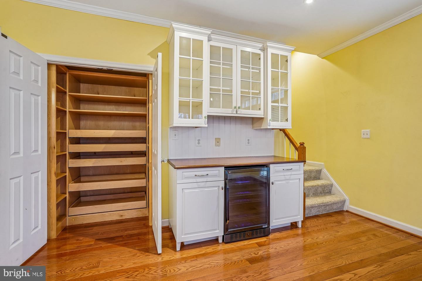 20338 CLIFTONS POINT ST, POTOMAC FALLS, Virginia 20165, 4 Bedrooms Bedrooms, 9 Rooms Rooms,4 BathroomsBathrooms,Residential,For sale,20338 CLIFTONS POINT ST,VALO2114276 MLS # VALO2114276