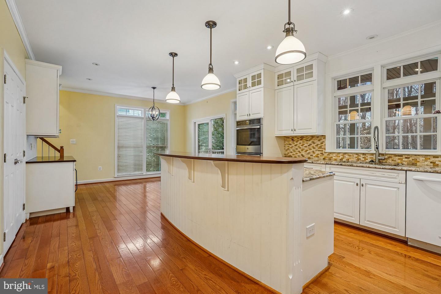 20338 CLIFTONS POINT ST, POTOMAC FALLS, Virginia 20165, 4 Bedrooms Bedrooms, 9 Rooms Rooms,4 BathroomsBathrooms,Residential,For sale,20338 CLIFTONS POINT ST,VALO2114276 MLS # VALO2114276