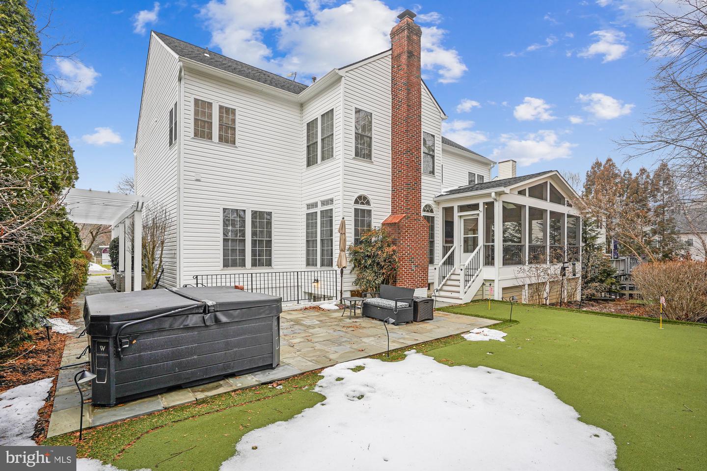 20338 CLIFTONS POINT ST, POTOMAC FALLS, Virginia 20165, 4 Bedrooms Bedrooms, 9 Rooms Rooms,4 BathroomsBathrooms,Residential,For sale,20338 CLIFTONS POINT ST,VALO2114276 MLS # VALO2114276