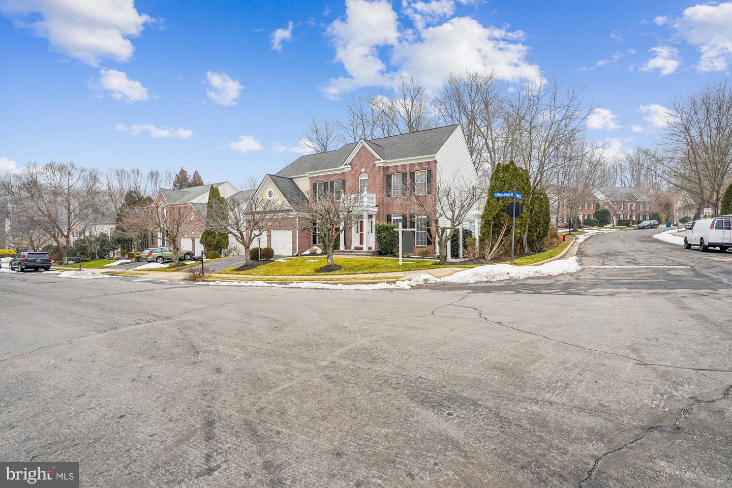 20338 CLIFTONS POINT ST, POTOMAC FALLS, Virginia 20165, 4 Bedrooms Bedrooms, 9 Rooms Rooms,4 BathroomsBathrooms,Residential,For sale,20338 CLIFTONS POINT ST,VALO2114276 MLS # VALO2114276