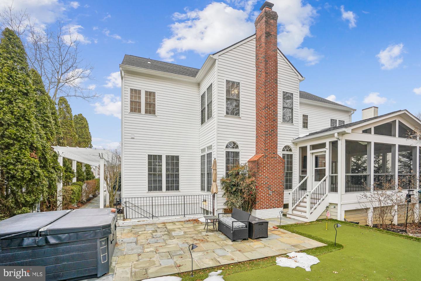 20338 CLIFTONS POINT ST, POTOMAC FALLS, Virginia 20165, 4 Bedrooms Bedrooms, 9 Rooms Rooms,4 BathroomsBathrooms,Residential,For sale,20338 CLIFTONS POINT ST,VALO2114276 MLS # VALO2114276