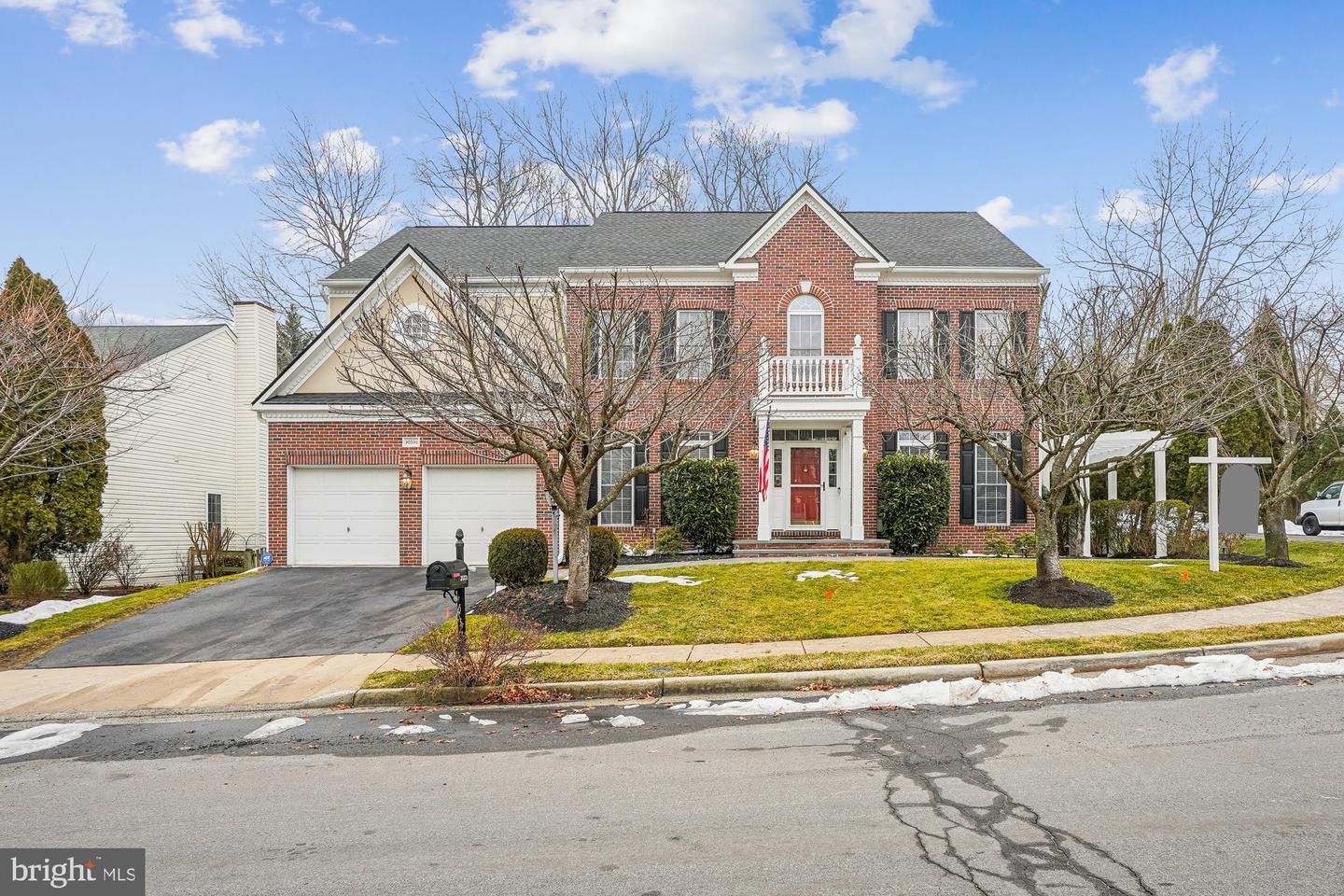20338 CLIFTONS POINT ST, POTOMAC FALLS, Virginia 20165, 4 Bedrooms Bedrooms, 9 Rooms Rooms,4 BathroomsBathrooms,Residential,For sale,20338 CLIFTONS POINT ST,VALO2114276 MLS # VALO2114276