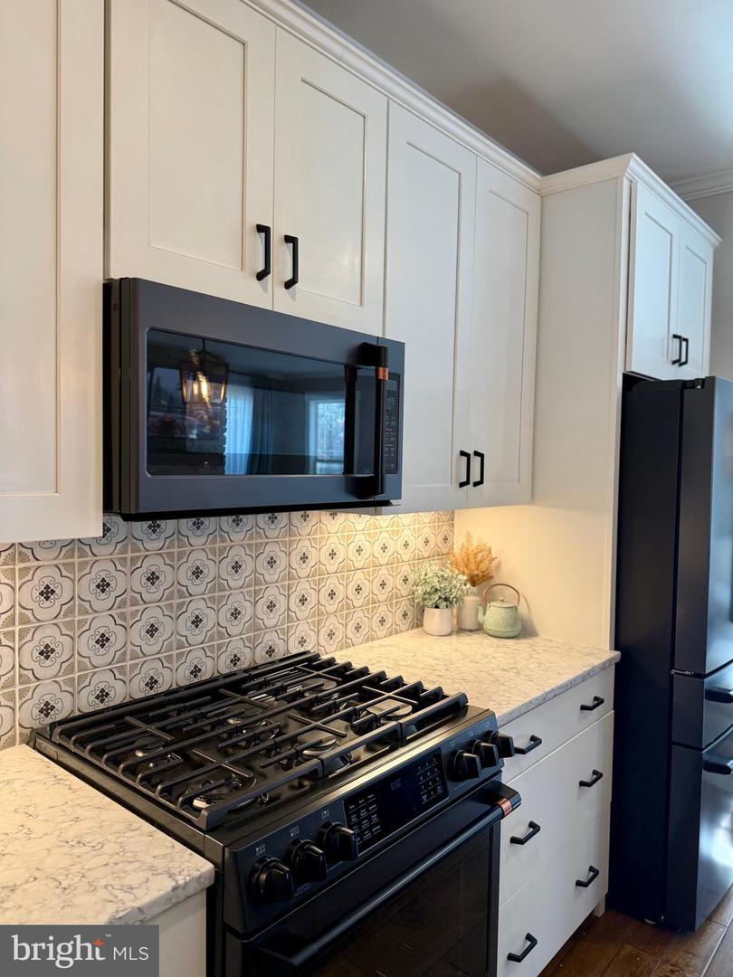 11423 HAYLOFT LN, GLEN ALLEN, Virginia 23060, 3 Bedrooms Bedrooms, ,3 BathroomsBathrooms,Residential,For sale,11423 HAYLOFT LN,VAHN2001154 MLS # VAHN2001154