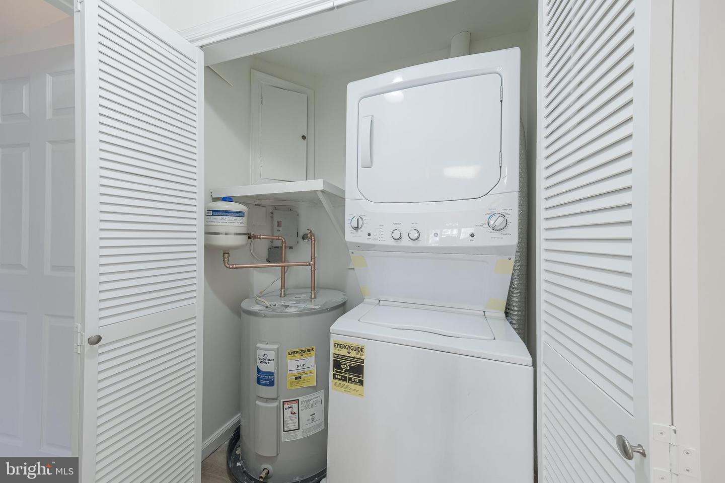 1427 CHURCH HILL PL, RESTON, Virginia 20194, 2 Bedrooms Bedrooms, ,2 BathroomsBathrooms,Residential,For sale,1427 CHURCH HILL PL,VAFX2288276 MLS # VAFX2288276 1427 CHURCH HILL PL, RESTON, Virginia 20194, 2 Bedrooms Bedrooms, ,2 BathroomsBathrooms,Residential,For sale,1427 CHURCH HILL PL,VAFX2288276 MLS # VAFX2288276