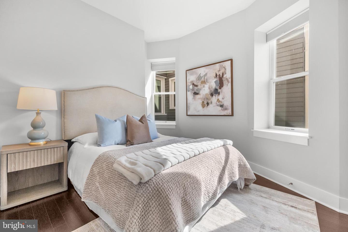 1812 N CAPITOL ST NW #201, WASHINGTON, District Of Columbia 20002, 2 Bedrooms Bedrooms, 4 Rooms Rooms,2 BathroomsBathrooms,Residential,For sale,1812 N CAPITOL ST NW #201,DCDC2245560 MLS # DCDC2245560