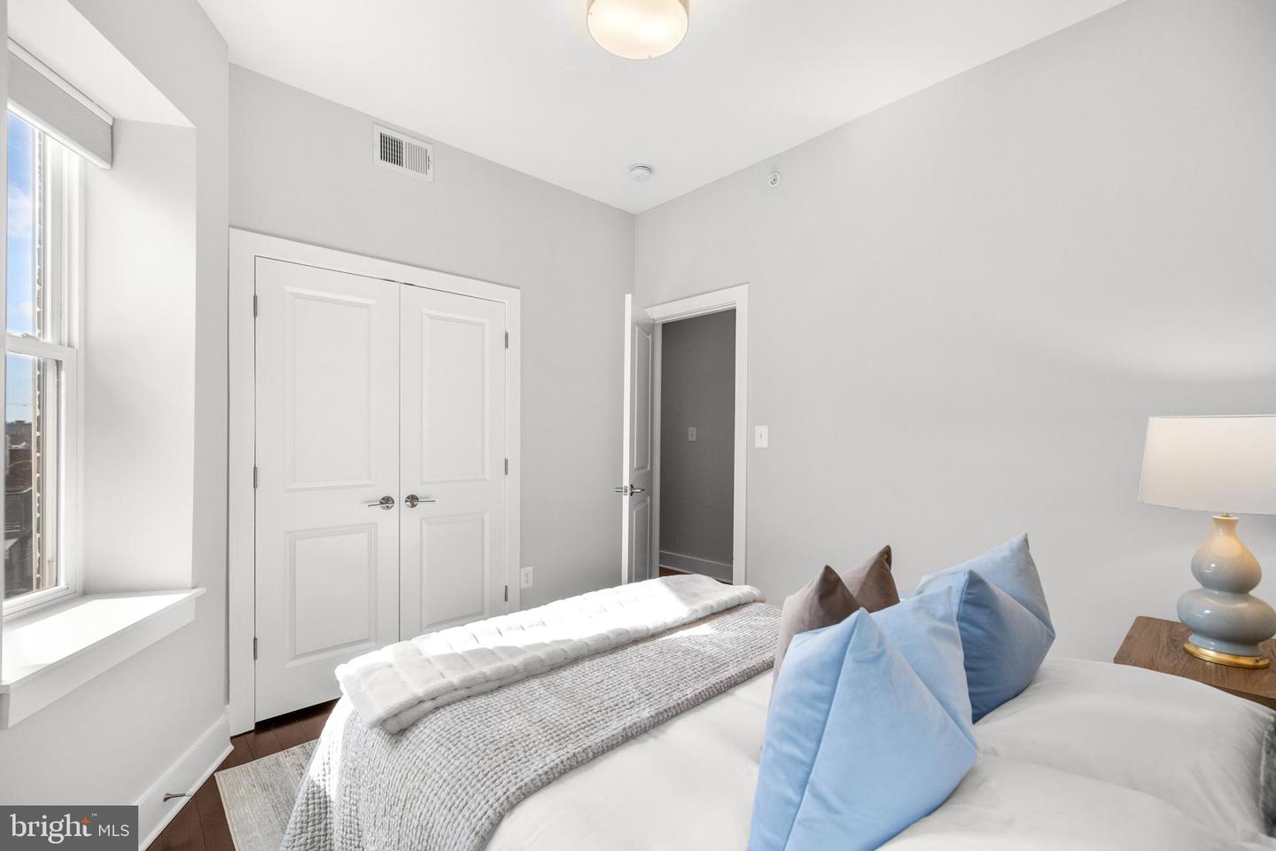 1812 N CAPITOL ST NW #201, WASHINGTON, District Of Columbia 20002, 2 Bedrooms Bedrooms, 4 Rooms Rooms,2 BathroomsBathrooms,Residential,For sale,1812 N CAPITOL ST NW #201,DCDC2245560 MLS # DCDC2245560