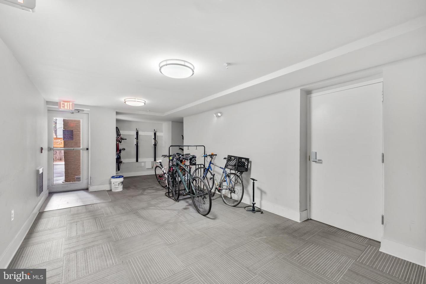 1812 N CAPITOL ST NW #201, WASHINGTON, District Of Columbia 20002, 2 Bedrooms Bedrooms, 4 Rooms Rooms,2 BathroomsBathrooms,Residential,For sale,1812 N CAPITOL ST NW #201,DCDC2245560 MLS # DCDC2245560