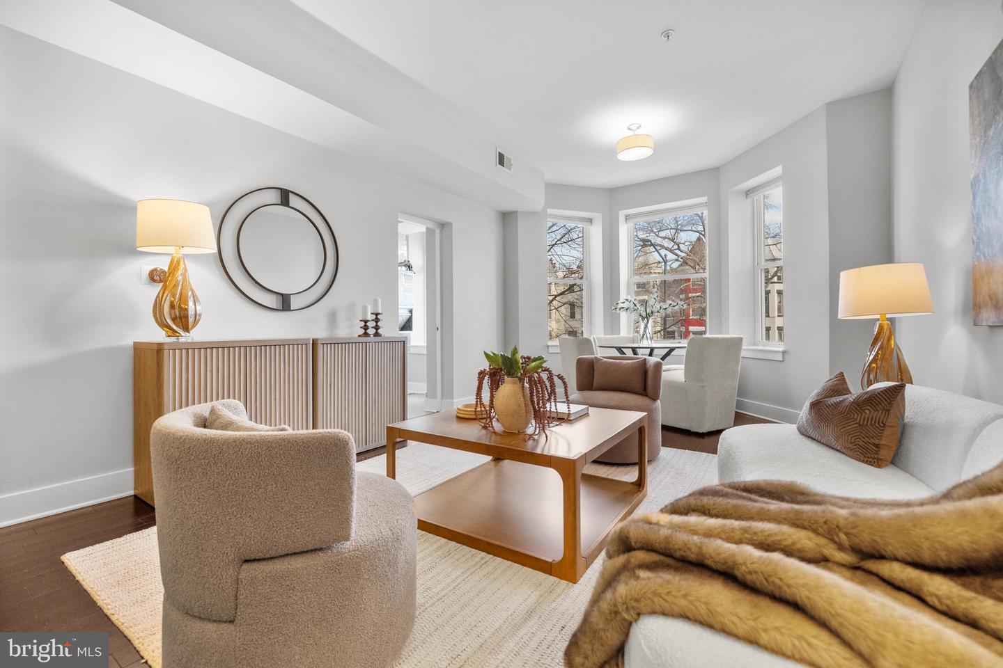 1812 N CAPITOL ST NW #201, WASHINGTON, District Of Columbia 20002, 2 Bedrooms Bedrooms, 4 Rooms Rooms,2 BathroomsBathrooms,Residential,For sale,1812 N CAPITOL ST NW #201,DCDC2245560 MLS # DCDC2245560