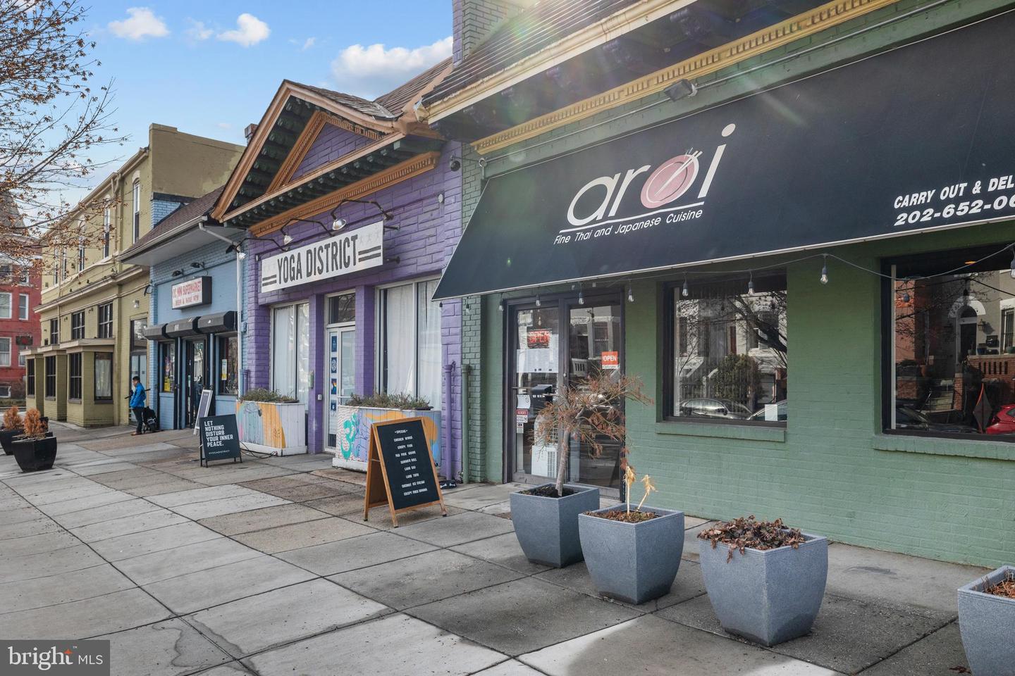 1812 N CAPITOL ST NW #201, WASHINGTON, District Of Columbia 20002, 2 Bedrooms Bedrooms, 4 Rooms Rooms,2 BathroomsBathrooms,Residential,For sale,1812 N CAPITOL ST NW #201,DCDC2245560 MLS # DCDC2245560