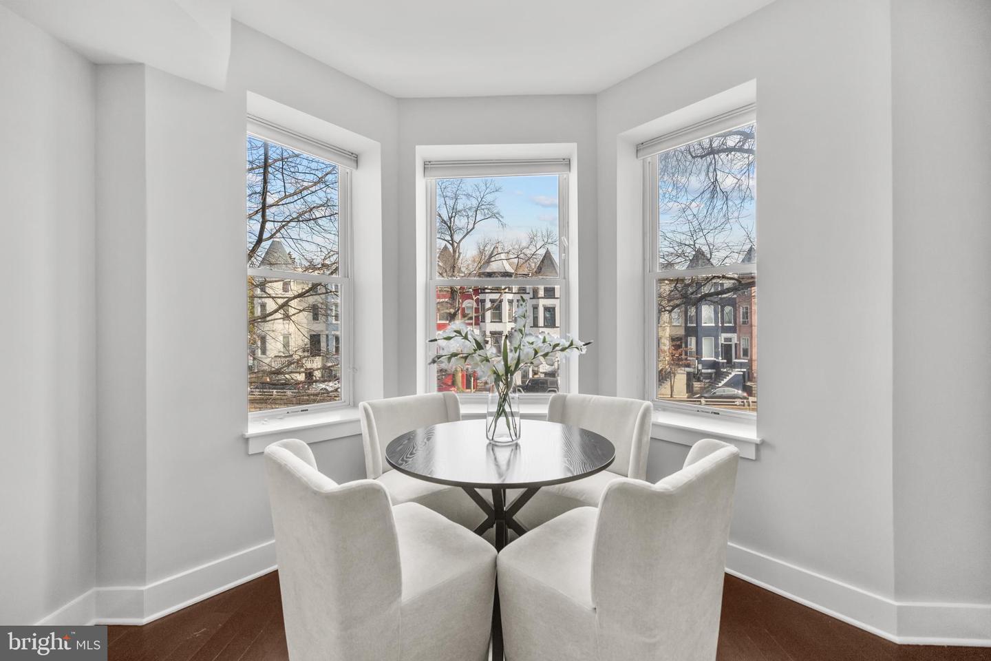 1812 N CAPITOL ST NW #201, WASHINGTON, District Of Columbia 20002, 2 Bedrooms Bedrooms, 4 Rooms Rooms,2 BathroomsBathrooms,Residential,For sale,1812 N CAPITOL ST NW #201,DCDC2245560 MLS # DCDC2245560