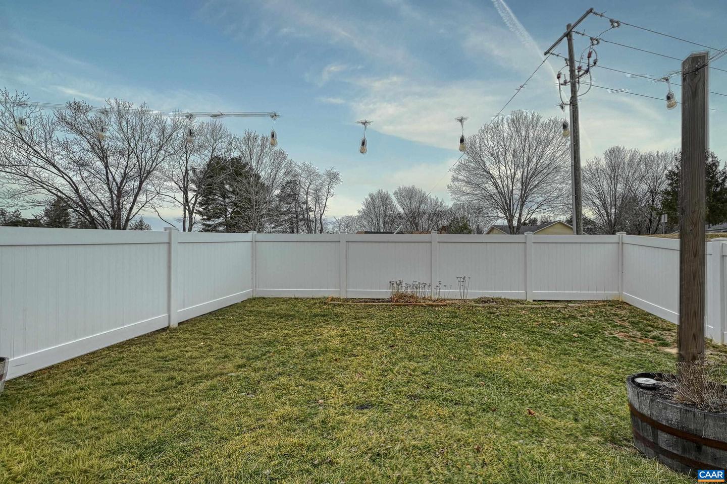 2064 ELM TREE CT, CHARLOTTESVILLE, Virginia 22911, 3 Bedrooms Bedrooms, ,2 BathroomsBathrooms,Residential,For sale,2064 ELM TREE CT,673401 MLS # 673401