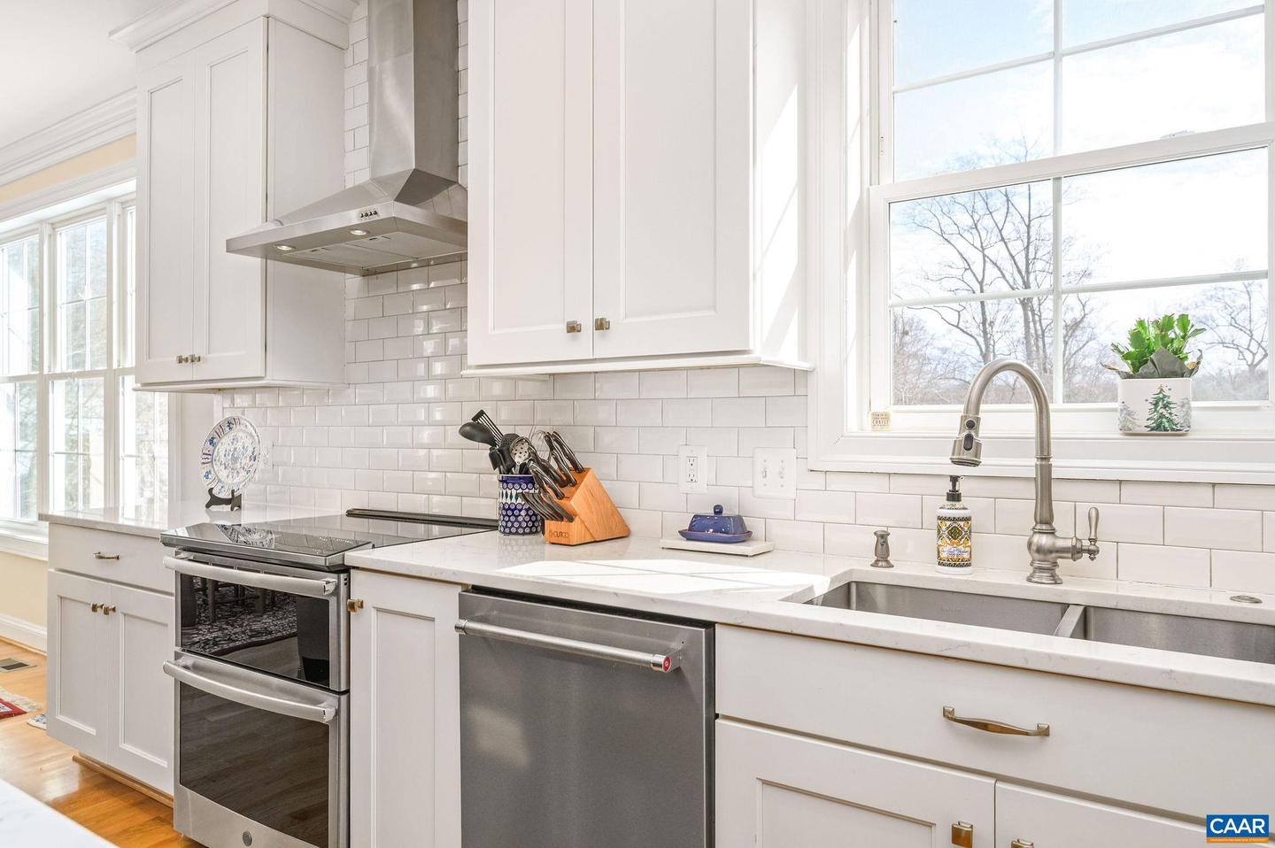 4063 VARICK ST, CHARLOTTESVILLE, Virginia 22901, 4 Bedrooms Bedrooms, ,3 BathroomsBathrooms,Residential,For sale,4063 VARICK ST,673413 MLS # 673413 4063 VARICK ST, CHARLOTTESVILLE, Virginia 22901, 4 Bedrooms Bedrooms, ,3 BathroomsBathrooms,Residential,For sale,4063 VARICK ST,673413 MLS # 673413