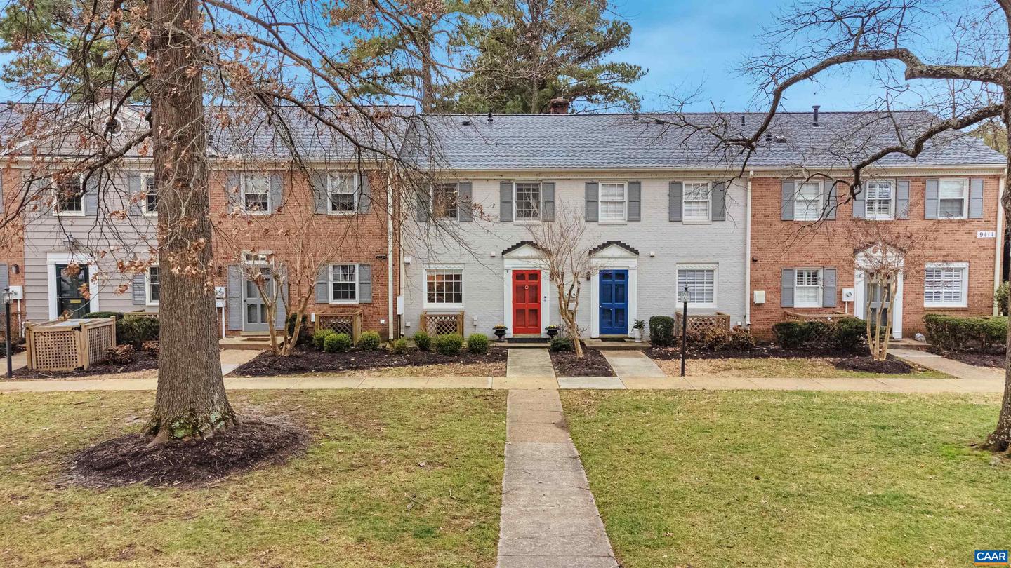 9111 DERBYSHIRE RD #G, HENRICO, Virginia 23229, 2 Bedrooms Bedrooms, ,1 BathroomBathrooms,Residential,For sale,9111 DERBYSHIRE RD #G,673448 MLS # 673448 9111 DERBYSHIRE RD #G, HENRICO, Virginia 23229, 2 Bedrooms Bedrooms, ,1 BathroomBathrooms,Residential,For sale,9111 DERBYSHIRE RD #G,673448 MLS # 673448