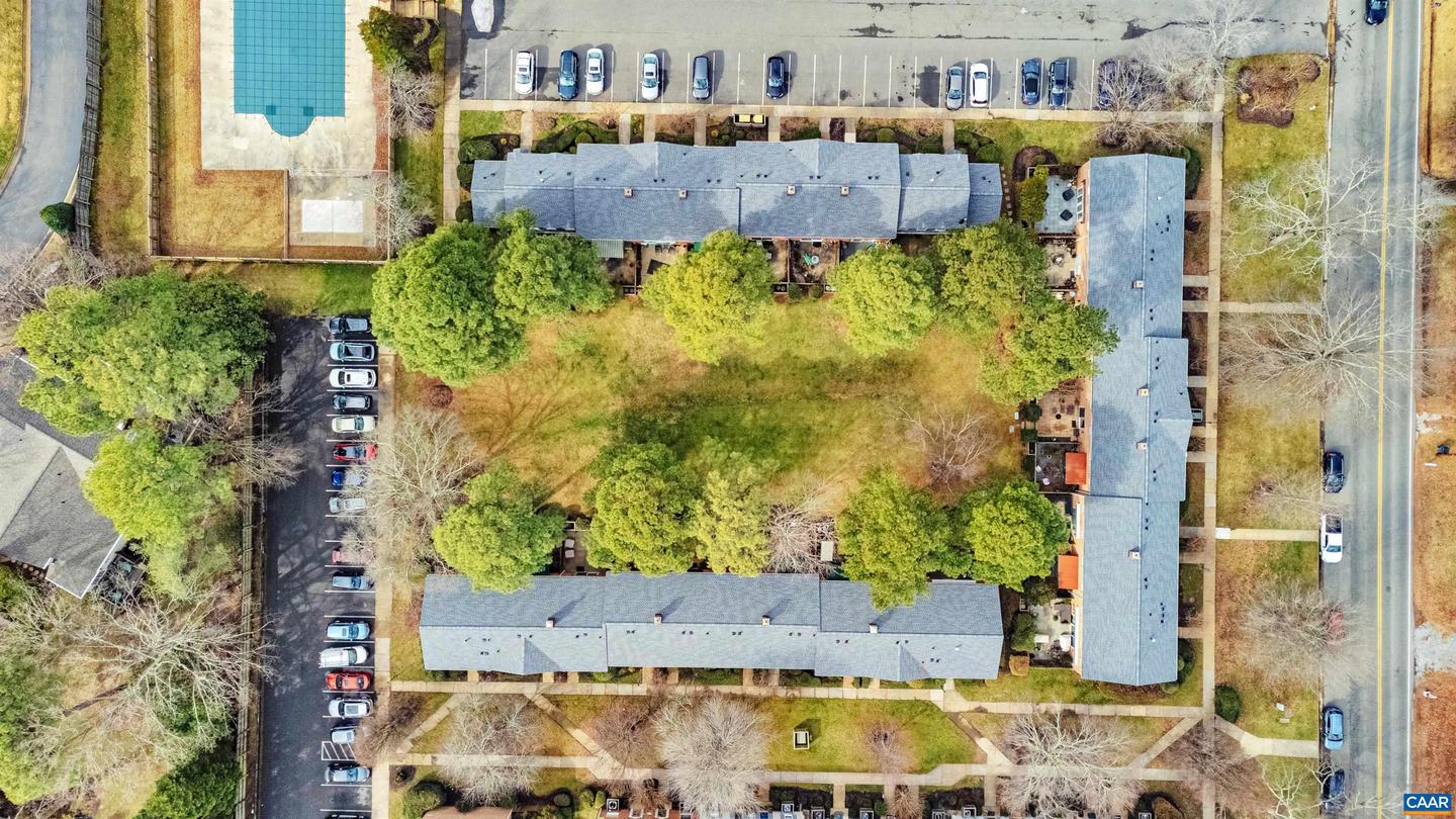 9111 DERBYSHIRE RD #G, HENRICO, Virginia 23229, 2 Bedrooms Bedrooms, ,1 BathroomBathrooms,Residential,For sale,9111 DERBYSHIRE RD #G,673448 MLS # 673448 9111 DERBYSHIRE RD #G, HENRICO, Virginia 23229, 2 Bedrooms Bedrooms, ,1 BathroomBathrooms,Residential,For sale,9111 DERBYSHIRE RD #G,673448 MLS # 673448