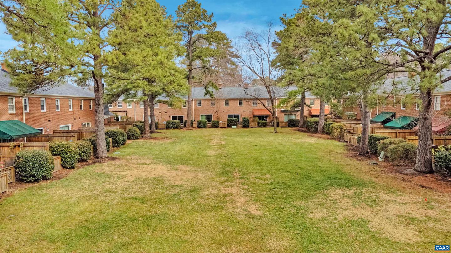 9111 DERBYSHIRE RD #G, HENRICO, Virginia 23229, 2 Bedrooms Bedrooms, ,1 BathroomBathrooms,Residential,For sale,9111 DERBYSHIRE RD #G,673448 MLS # 673448 9111 DERBYSHIRE RD #G, HENRICO, Virginia 23229, 2 Bedrooms Bedrooms, ,1 BathroomBathrooms,Residential,For sale,9111 DERBYSHIRE RD #G,673448 MLS # 673448