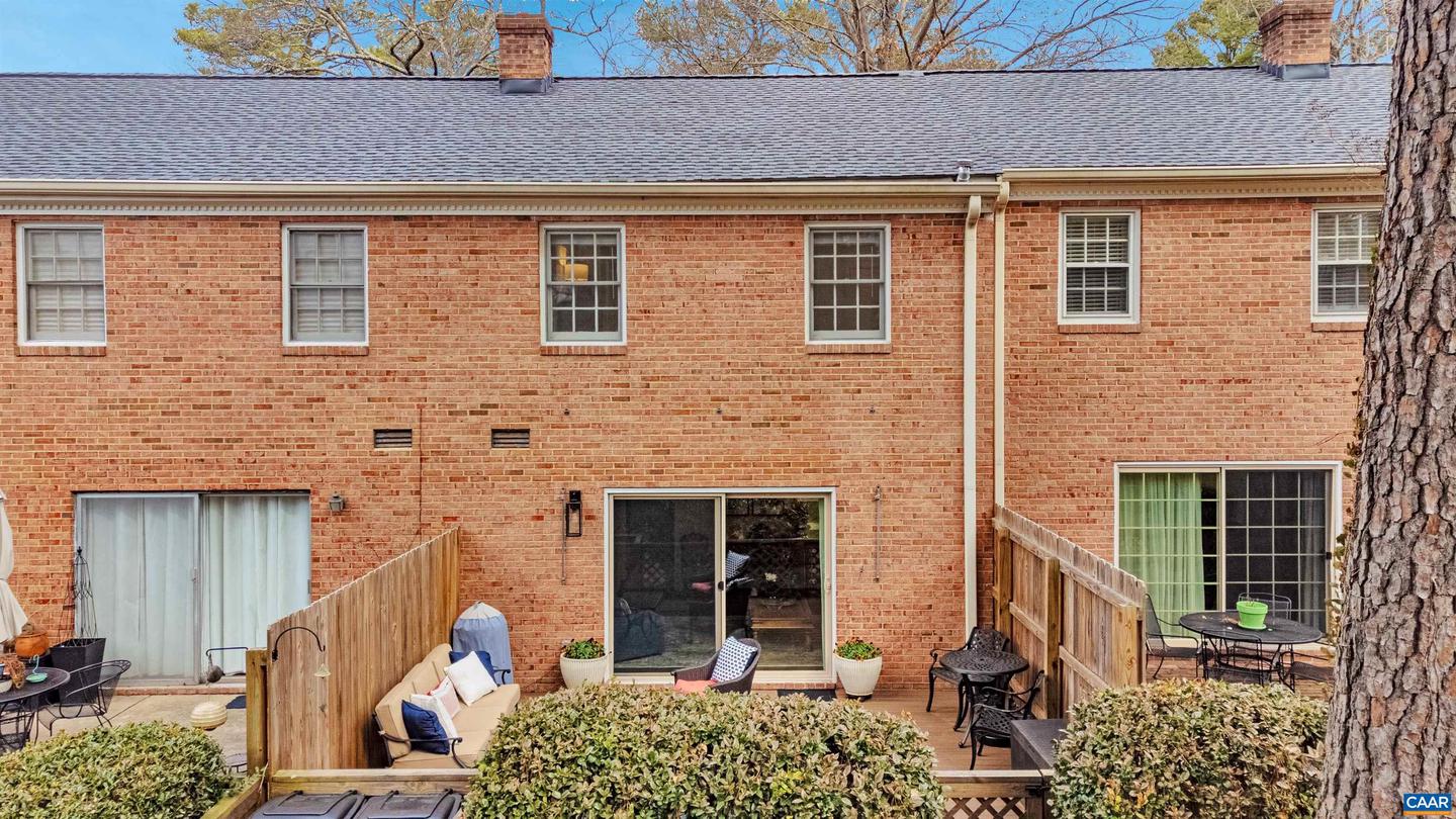 9111 DERBYSHIRE RD #G, HENRICO, Virginia 23229, 2 Bedrooms Bedrooms, ,1 BathroomBathrooms,Residential,For sale,9111 DERBYSHIRE RD #G,673448 MLS # 673448 9111 DERBYSHIRE RD #G, HENRICO, Virginia 23229, 2 Bedrooms Bedrooms, ,1 BathroomBathrooms,Residential,For sale,9111 DERBYSHIRE RD #G,673448 MLS # 673448