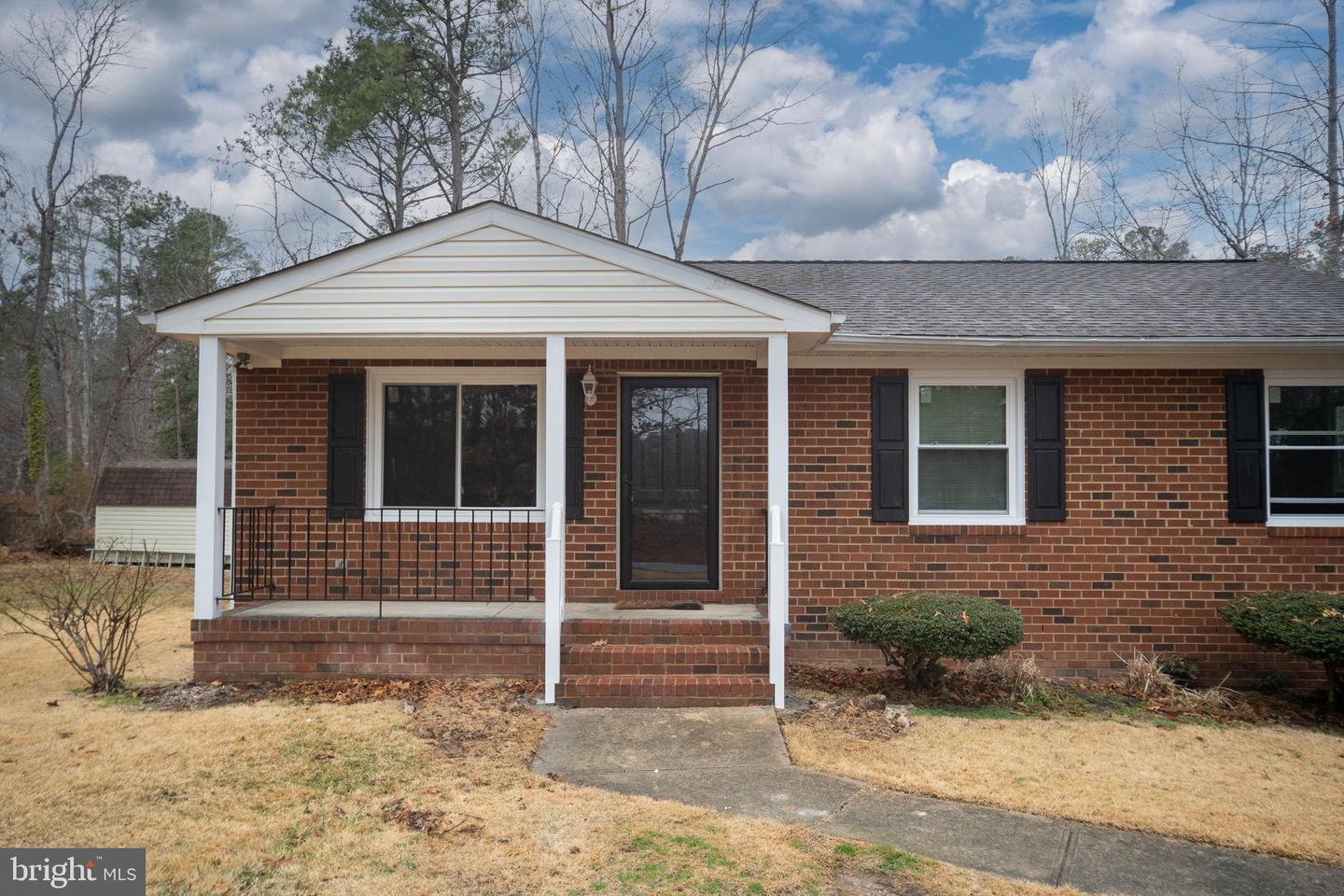 100 AMERICAN DR, RUTHER GLEN, Virginia 22546, 3 Bedrooms Bedrooms, 7 Rooms Rooms,1 BathroomBathrooms,Residential,For sale,100 AMERICAN DR,VACV2009560 MLS # VACV2009560 100 AMERICAN DR, RUTHER GLEN, Virginia 22546, 3 Bedrooms Bedrooms, 7 Rooms Rooms,1 BathroomBathrooms,Residential,For sale,100 AMERICAN DR,VACV2009560 MLS # VACV2009560