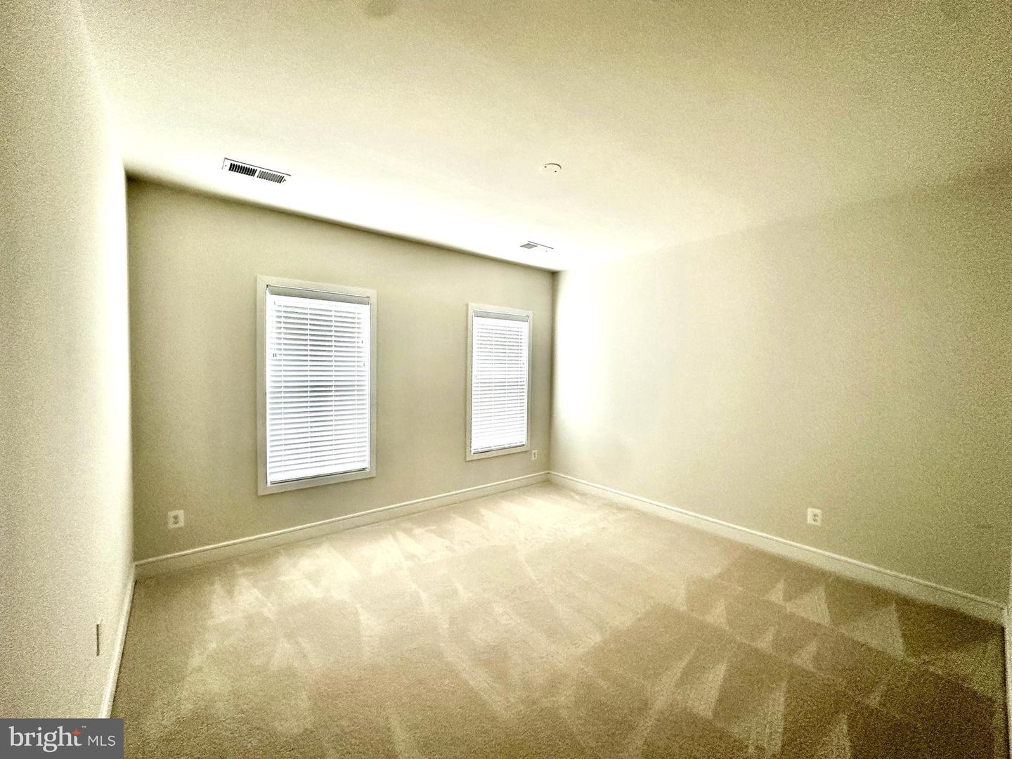 14712 GRAND CRU LOOP, GAINESVILLE, Virginia 20155, 3 Bedrooms Bedrooms, 6 Rooms Rooms,2 BathroomsBathrooms,Residential,For sale,14712 GRAND CRU LOOP,VAPW2112920 MLS # VAPW2112920