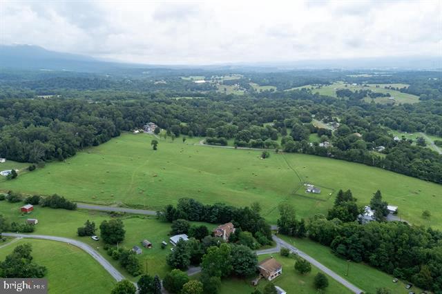 120 BIG OAK DR, LURAY, Virginia 22835, 4 Bedrooms Bedrooms, ,2 BathroomsBathrooms,Residential,For sale,120 BIG OAK DR,VAPA2006064 MLS # VAPA2006064