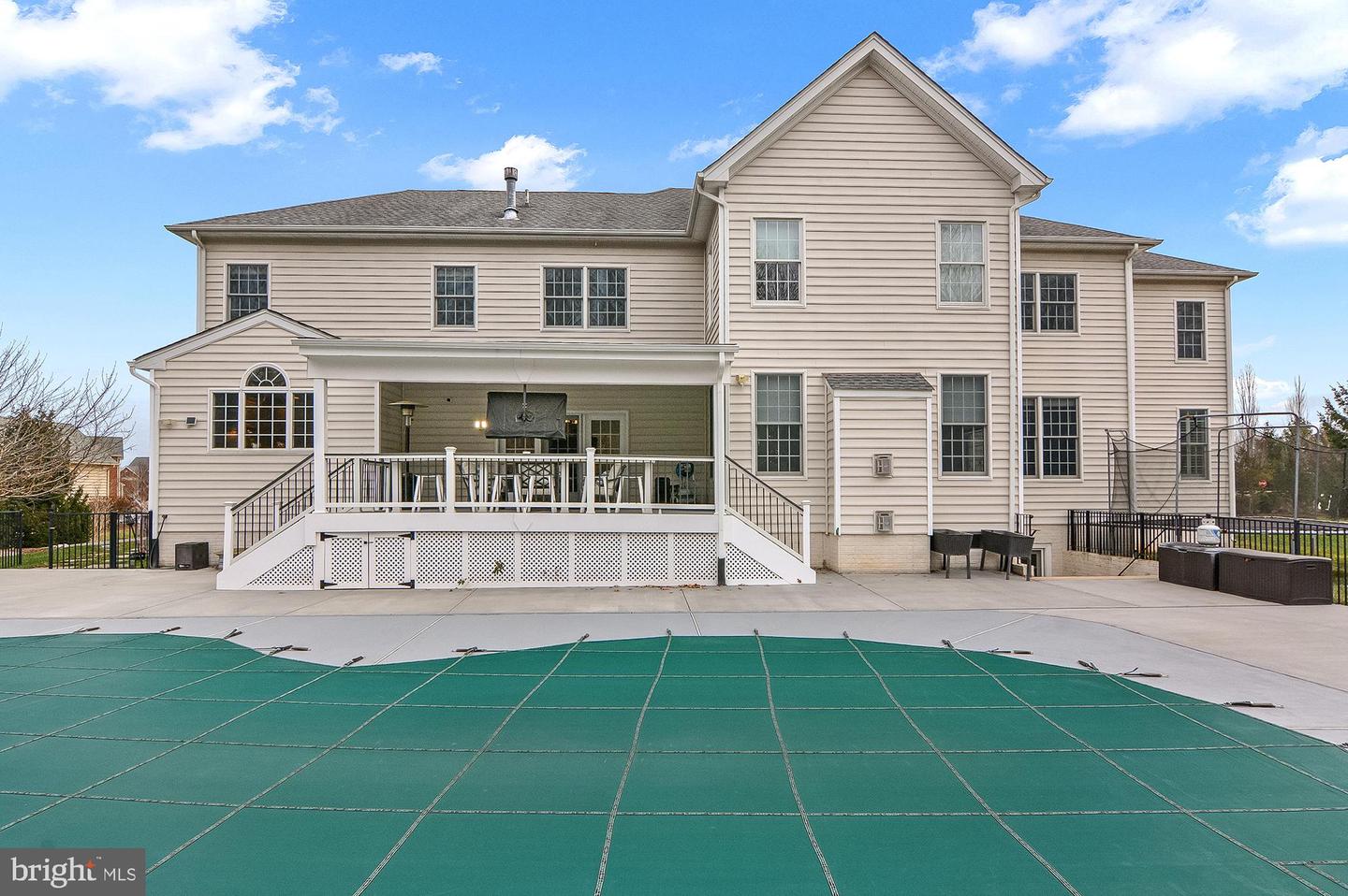 5220 BONNIE BRAE FARM DR, HAYMARKET, Virginia 20169, 6 Bedrooms Bedrooms, ,6 BathroomsBathrooms,Residential,For sale,5220 BONNIE BRAE FARM DR,VAPW2112956 MLS # VAPW2112956