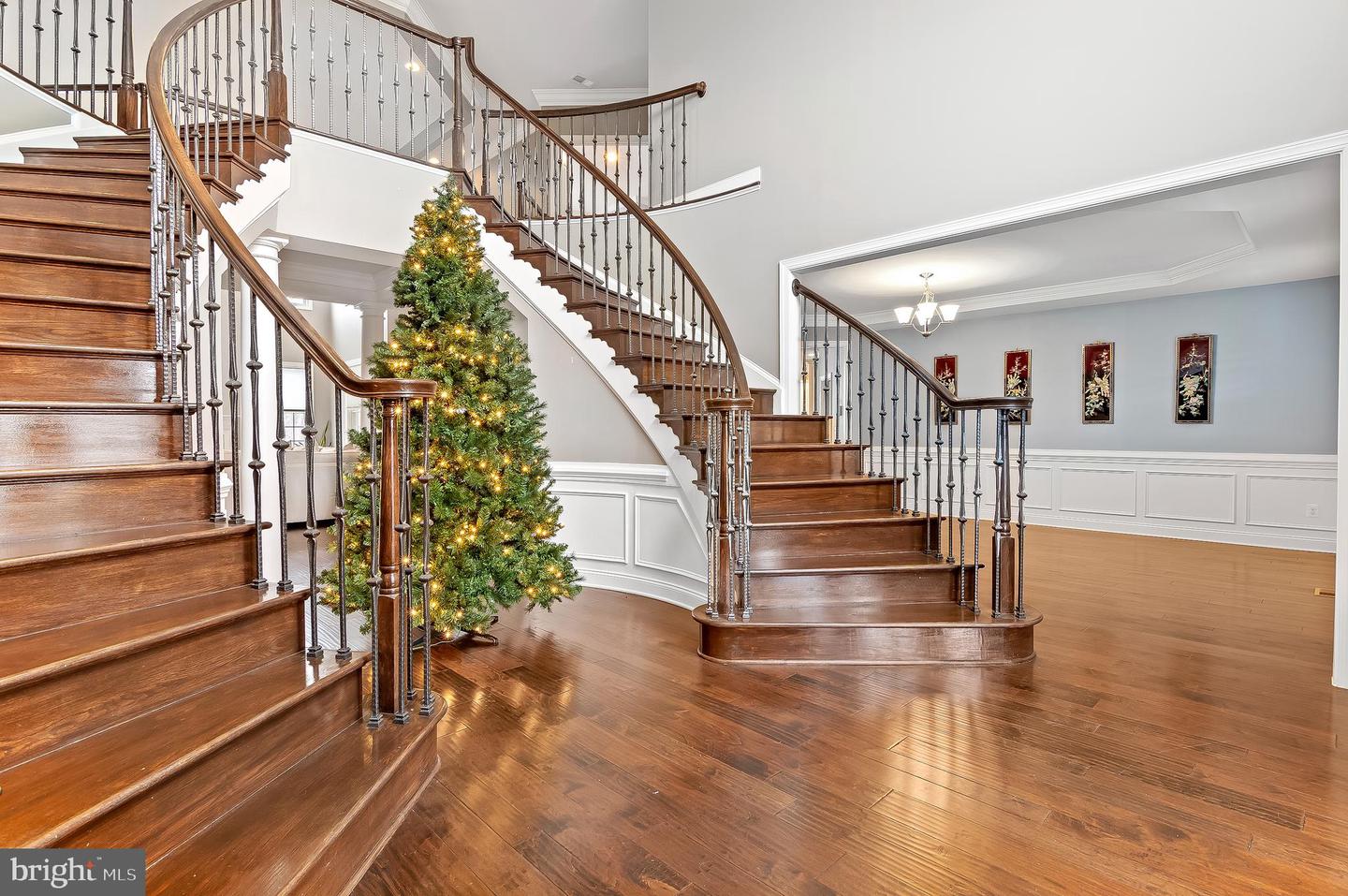 5220 BONNIE BRAE FARM DR, HAYMARKET, Virginia 20169, 6 Bedrooms Bedrooms, ,6 BathroomsBathrooms,Residential,For sale,5220 BONNIE BRAE FARM DR,VAPW2112956 MLS # VAPW2112956