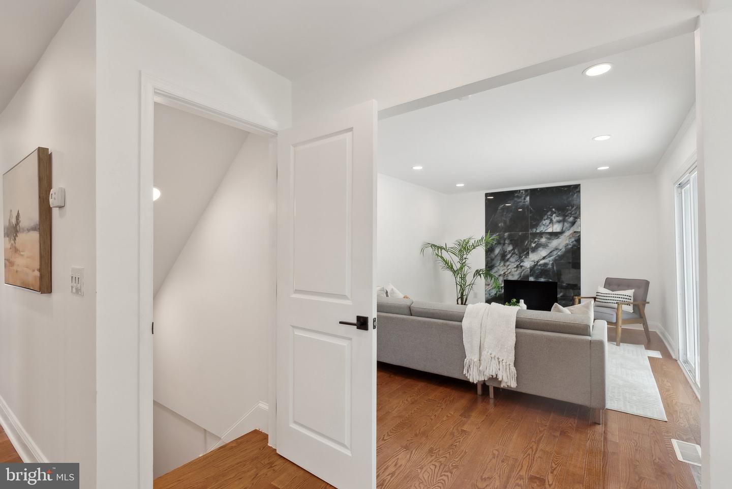 4773 FARNDON CT, FAIRFAX, Virginia 22032, 5 Bedrooms Bedrooms, ,3 BathroomsBathrooms,Residential,For sale,4773 FARNDON CT,VAFX2273290 MLS # VAFX2273290