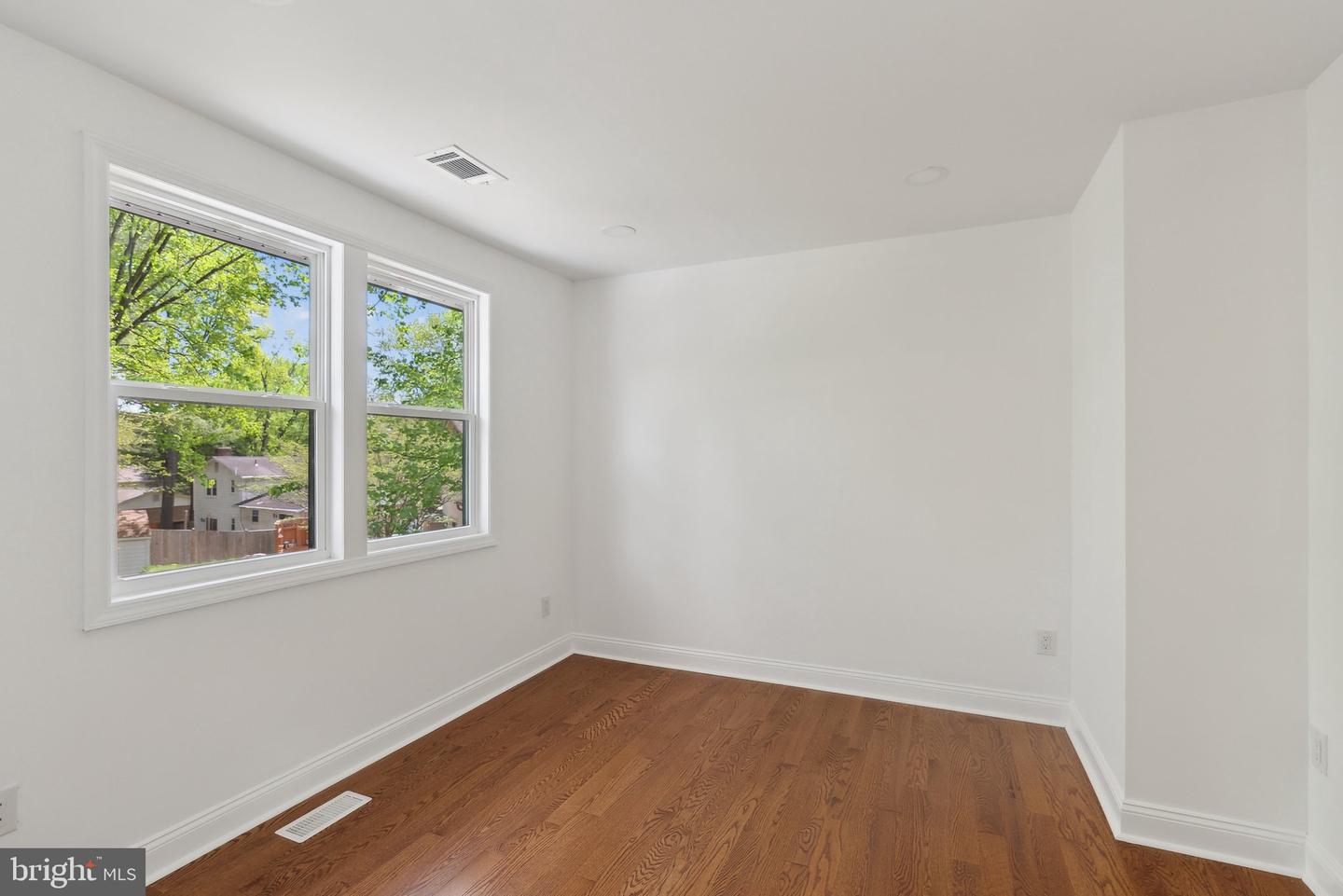 4773 FARNDON CT, FAIRFAX, Virginia 22032, 5 Bedrooms Bedrooms, ,3 BathroomsBathrooms,Residential,For sale,4773 FARNDON CT,VAFX2273290 MLS # VAFX2273290