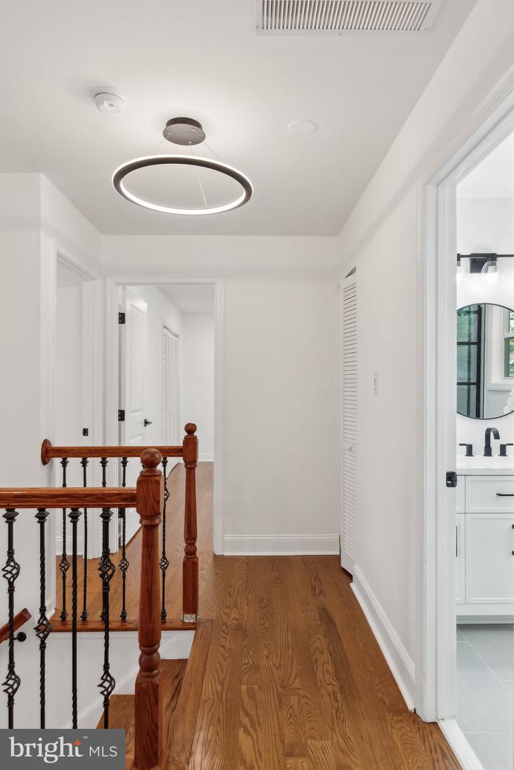 4773 FARNDON CT, FAIRFAX, Virginia 22032, 5 Bedrooms Bedrooms, ,3 BathroomsBathrooms,Residential,For sale,4773 FARNDON CT,VAFX2273290 MLS # VAFX2273290