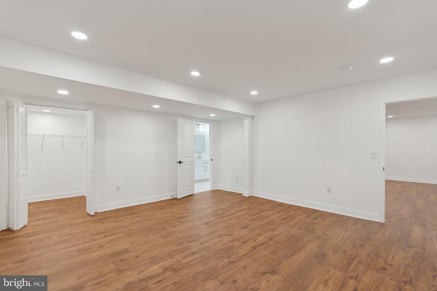 4773 FARNDON CT, FAIRFAX, Virginia 22032, 5 Bedrooms Bedrooms, ,3 BathroomsBathrooms,Residential,For sale,4773 FARNDON CT,VAFX2273290 MLS # VAFX2273290