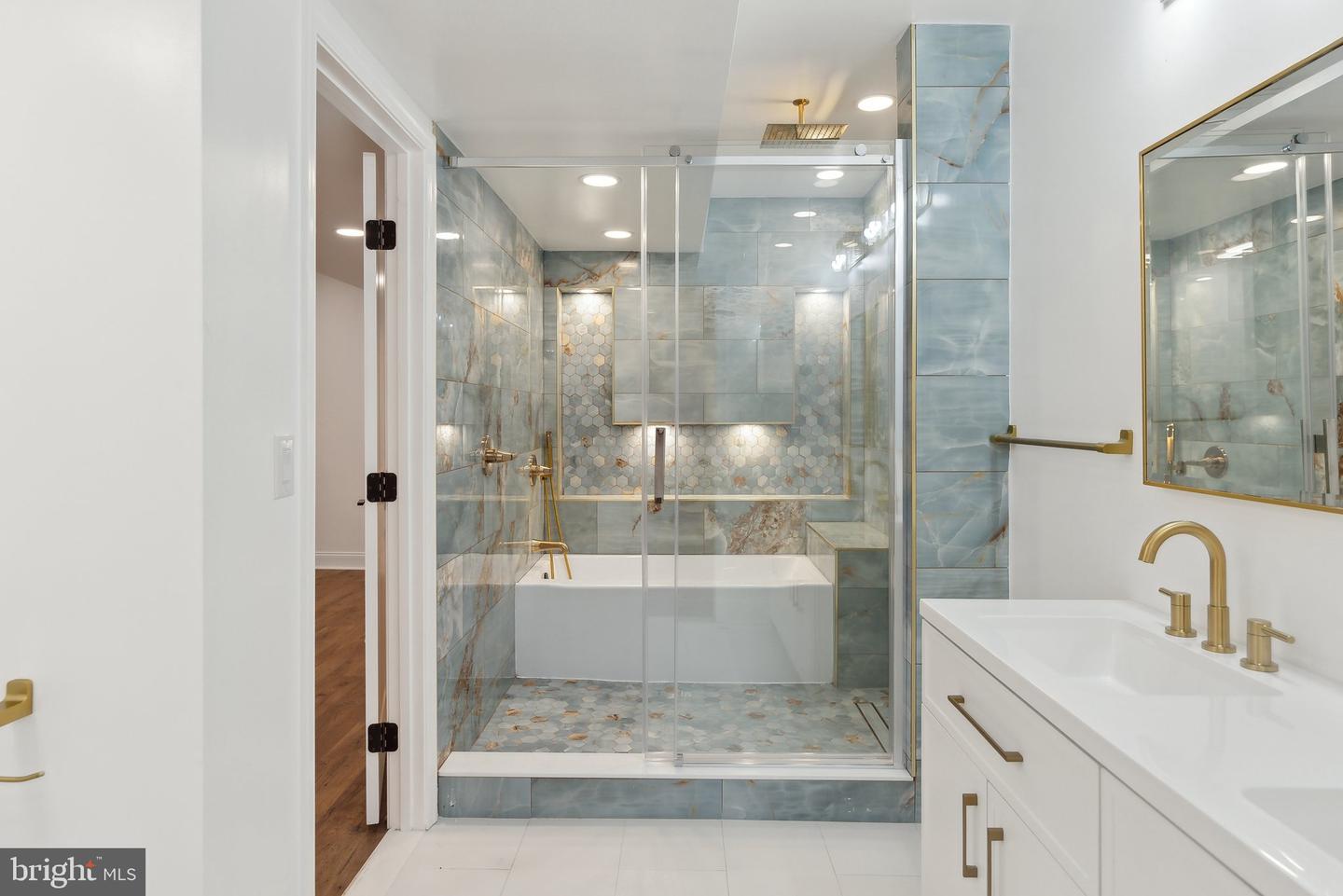 4773 FARNDON CT, FAIRFAX, Virginia 22032, 5 Bedrooms Bedrooms, ,3 BathroomsBathrooms,Residential,For sale,4773 FARNDON CT,VAFX2273290 MLS # VAFX2273290