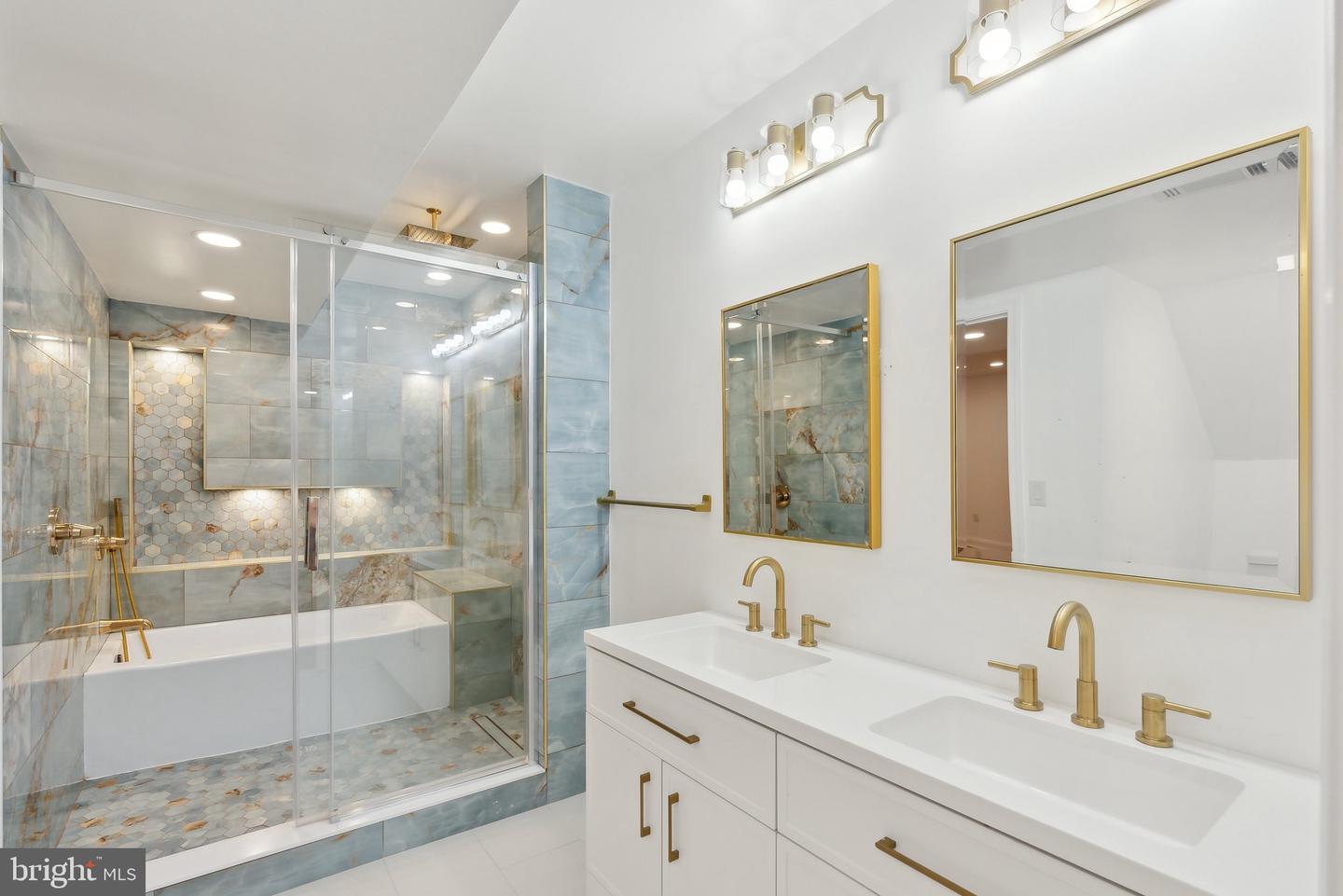 4773 FARNDON CT, FAIRFAX, Virginia 22032, 5 Bedrooms Bedrooms, ,3 BathroomsBathrooms,Residential,For sale,4773 FARNDON CT,VAFX2273290 MLS # VAFX2273290