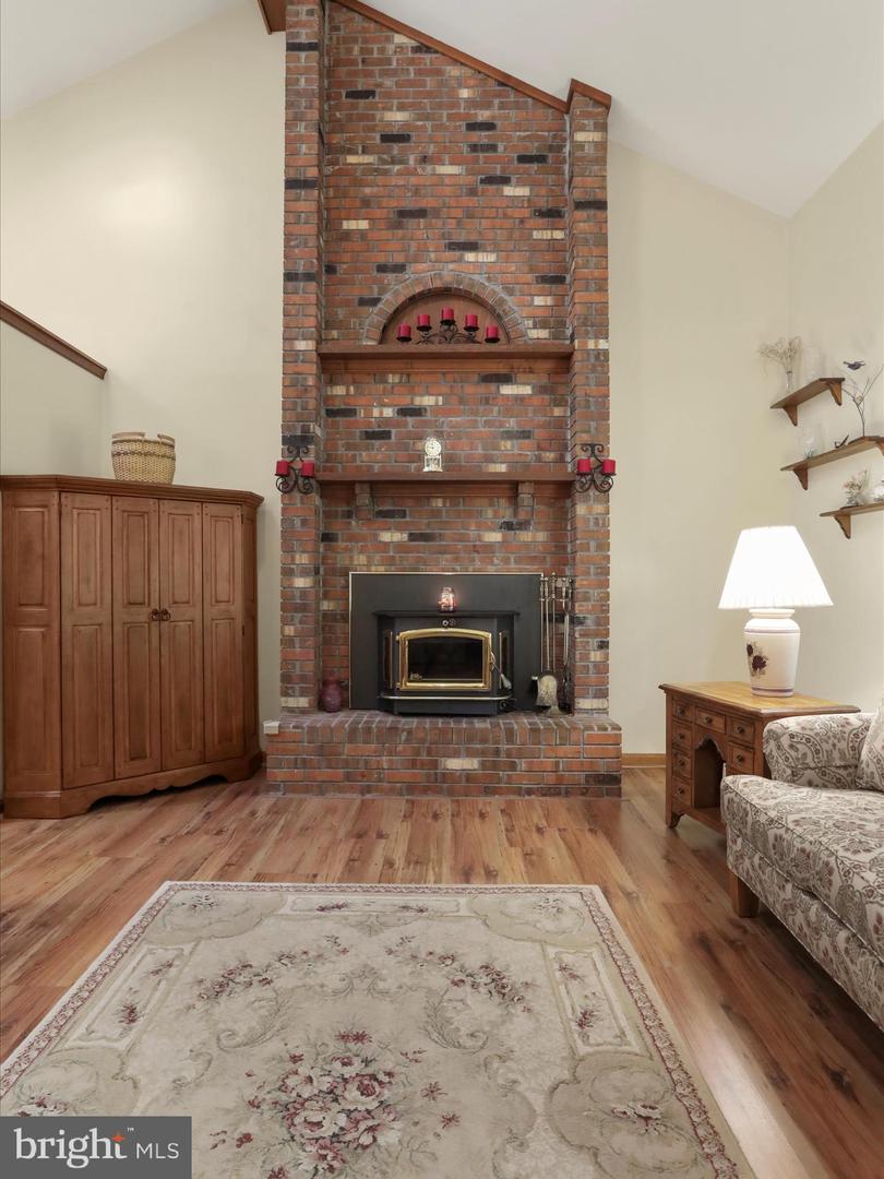 13437 BRISTOW RD, NOKESVILLE, Virginia 20181, 4 Bedrooms Bedrooms, 7 Rooms Rooms,3 BathroomsBathrooms,Residential,For sale,13437 BRISTOW RD,VAPW2106370 MLS # VAPW2106370