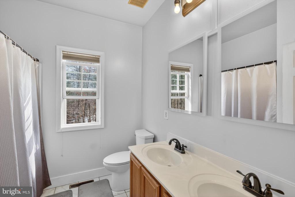 18020 ALBERT DR, CULPEPER, Virginia 22701, 5 Bedrooms Bedrooms, ,3 BathroomsBathrooms,Residential,18020 ALBERT DR,VACU2012388 MLS # VACU2012388