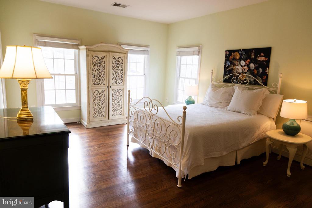 7150 KENTHURST LN, THE PLAINS, Virginia, 5 Bedrooms Bedrooms, ,4 BathroomsBathrooms,Residential,7150 KENTHURST LN,VAFQ2019590 MLS # VAFQ2019590 7150 KENTHURST LN, THE PLAINS, Virginia, 5 Bedrooms Bedrooms, ,4 BathroomsBathrooms,Residential,7150 KENTHURST LN,VAFQ2019590 MLS # VAFQ2019590